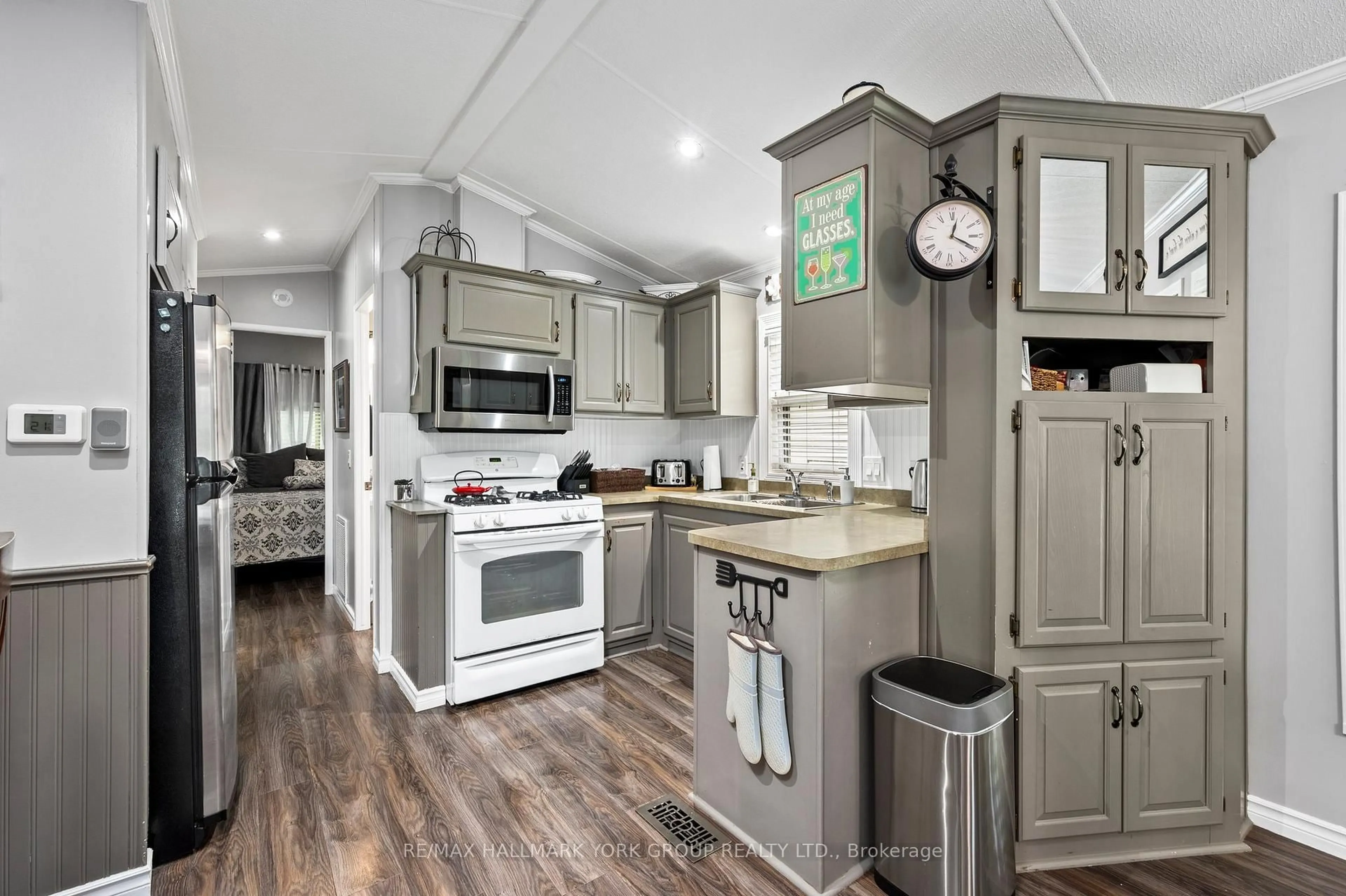 Open concept kitchen, unknown for 21469 ON-48 N/A, East Gwillimbury Ontario L0G 1M0