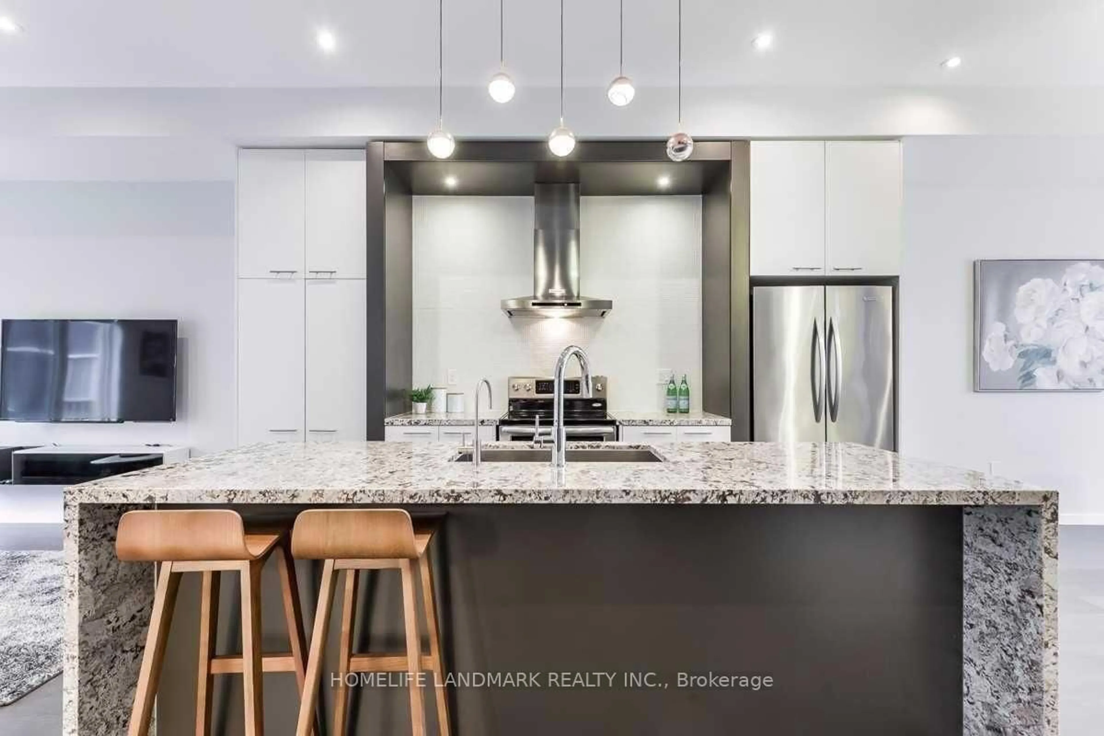 Contemporary kitchen, ceramic/tile floor for 103 Genuine Lane, Richmond Hill Ontario L4B 0E5