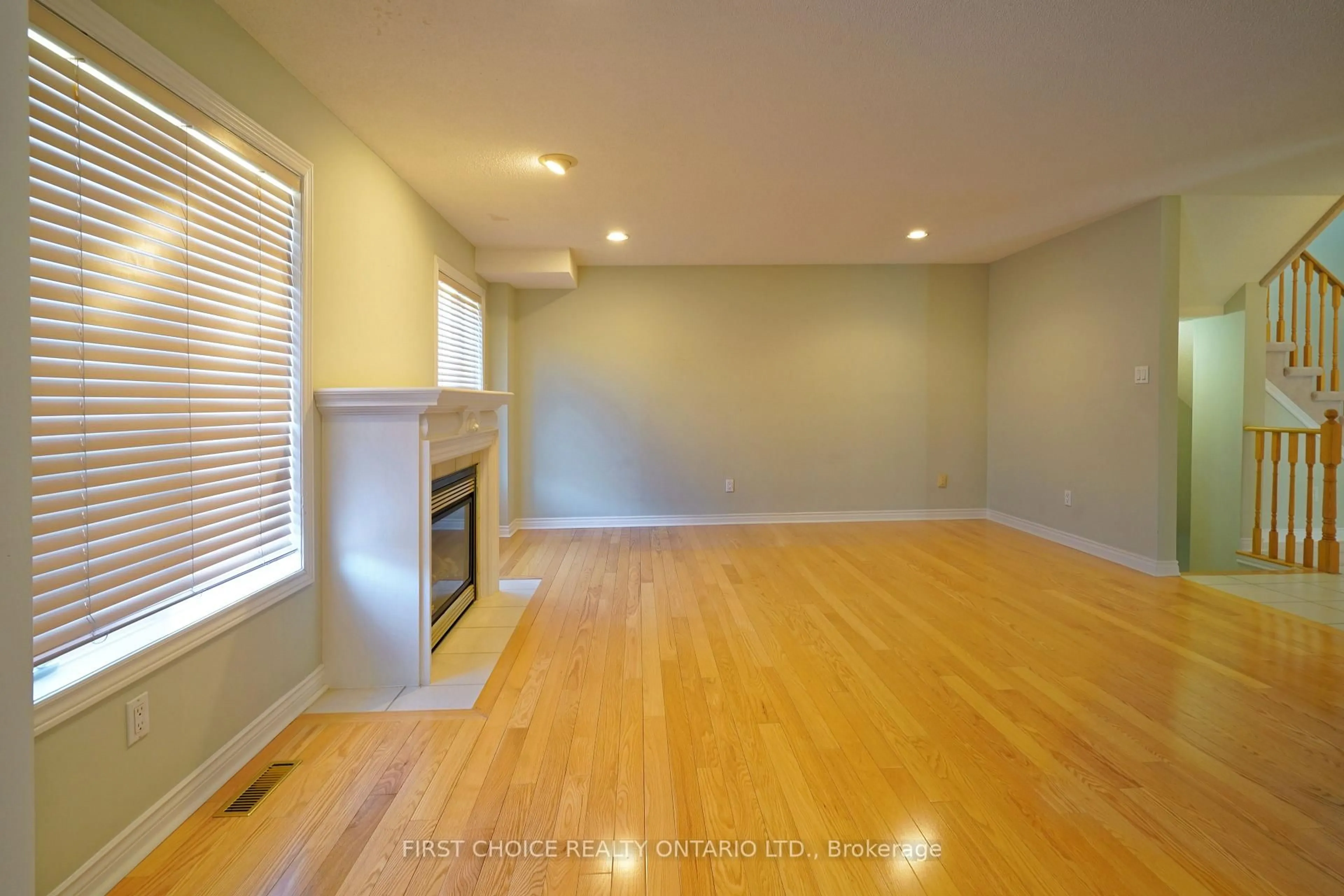 A pic of a room for 6 Forest Link Crt, New Tecumseth Ontario L9R 2A1