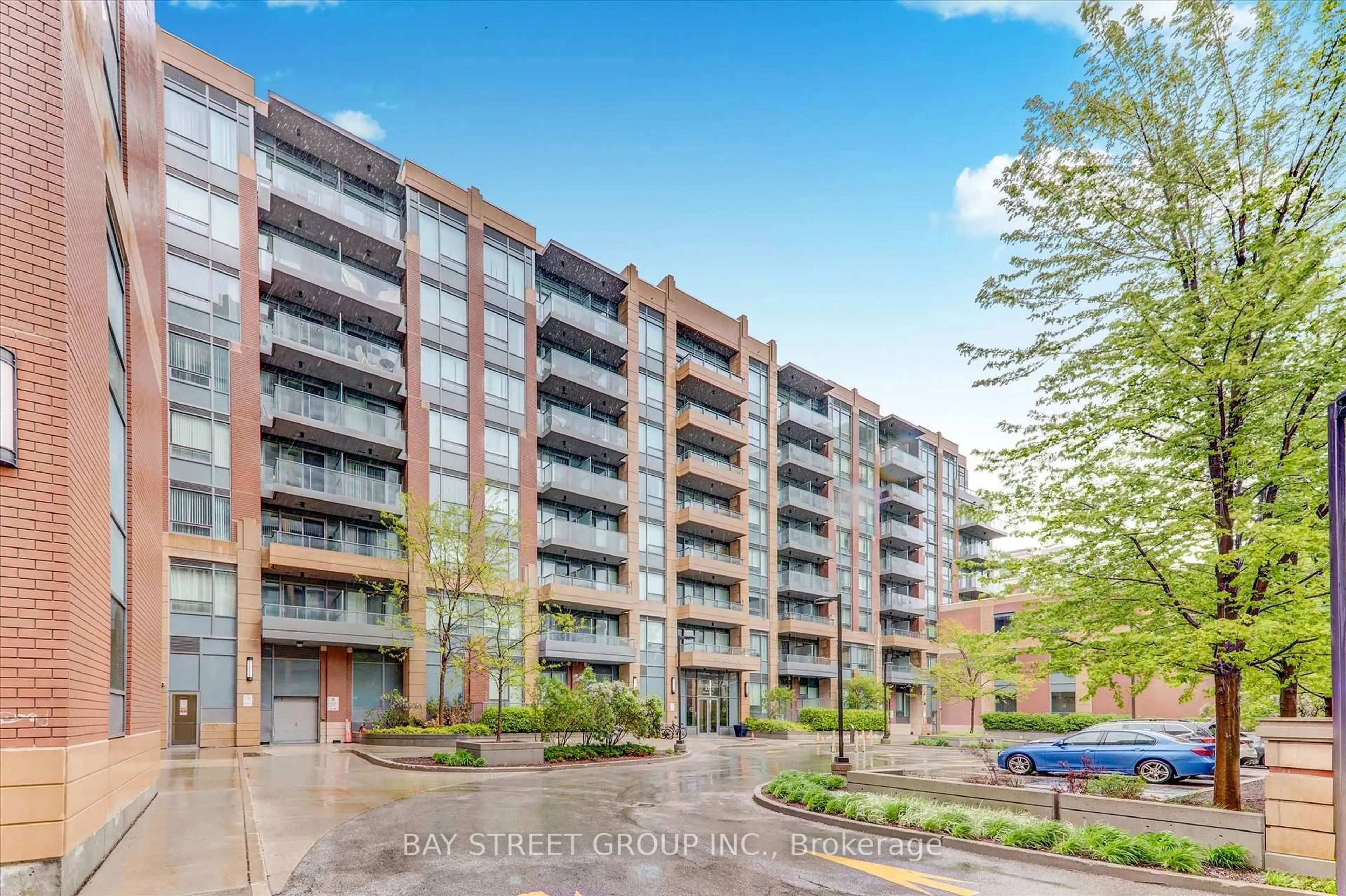 A pic from outside/outdoor area/front of a property/back of a property/a pic from drone, unknown for 28 UPTOWN Dr ##116,, Markham Ontario L3R 5M8