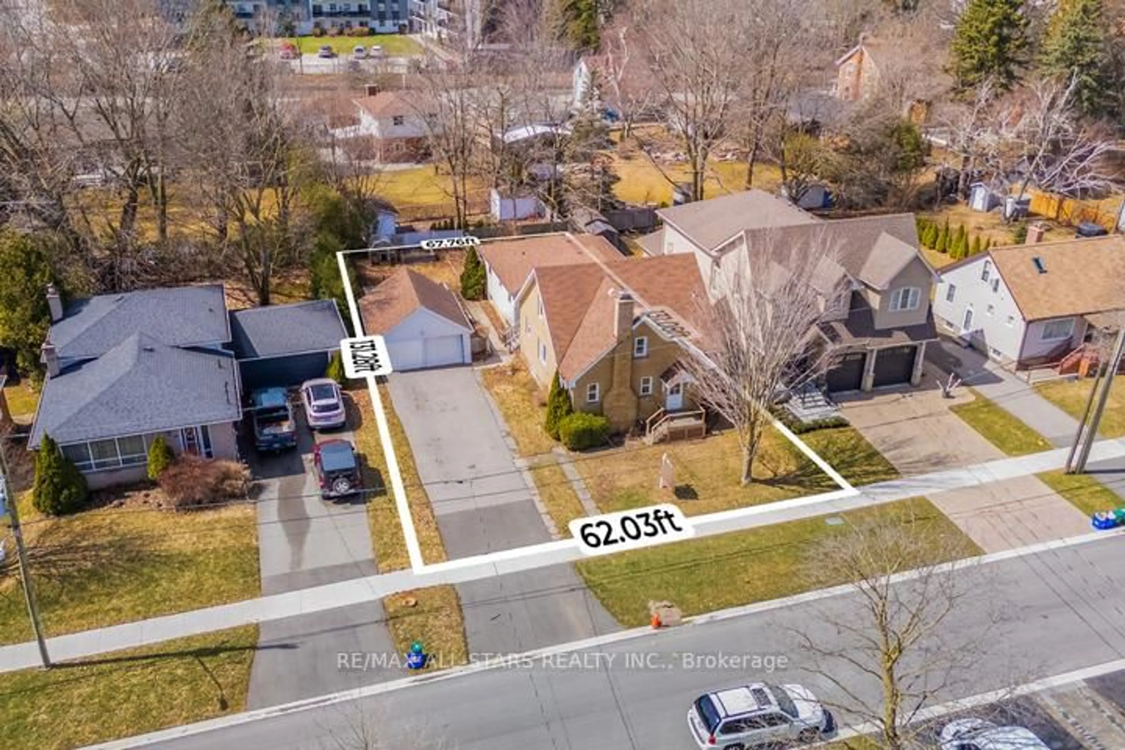A pic from outside/outdoor area/front of a property/back of a property/a pic from drone, street for 54 Lloyd St, Whitchurch-Stouffville Ontario L4A 4J1