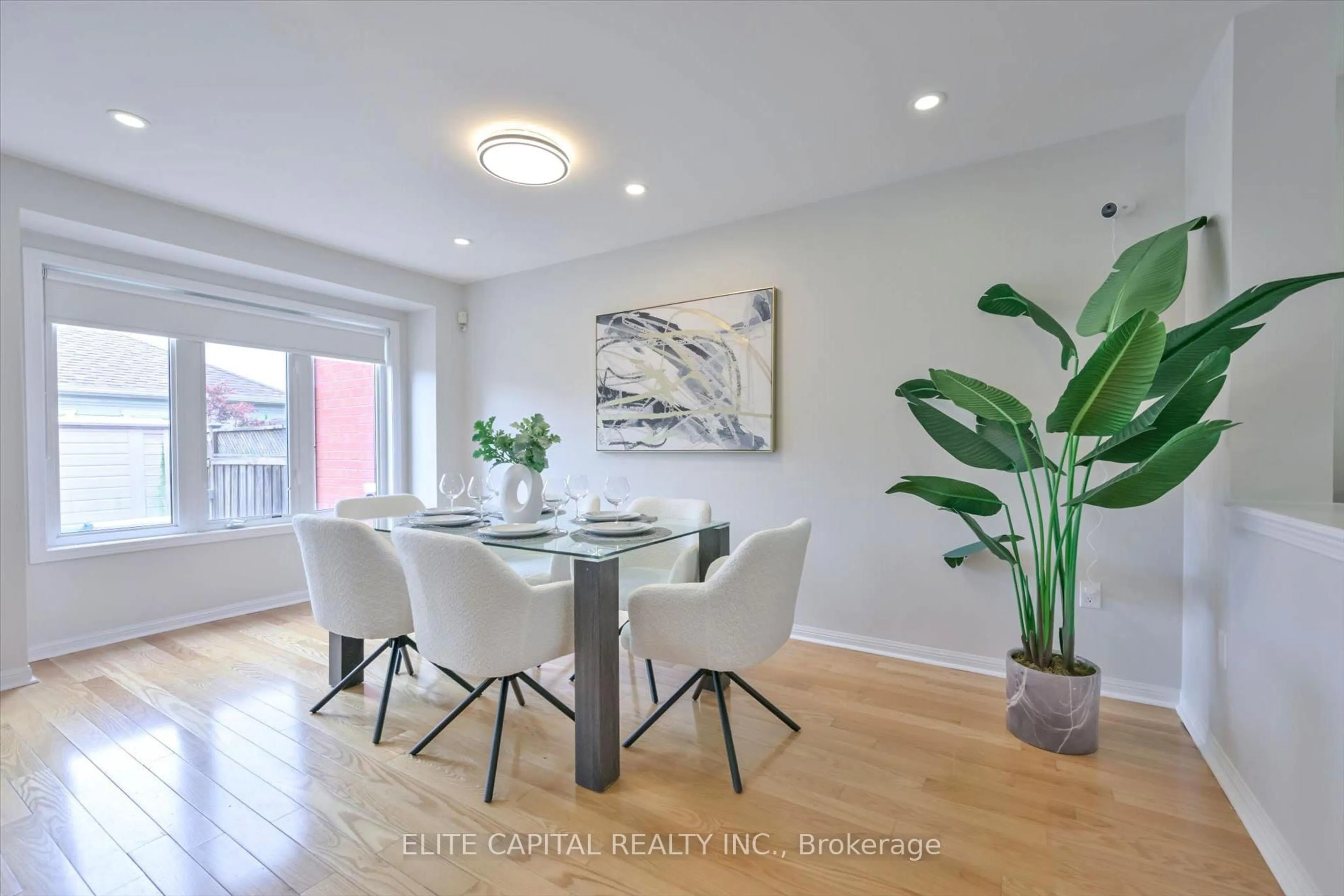 Dining room, unknown for 52 Gas Lamp Lane, Markham Ontario L6B 0H6