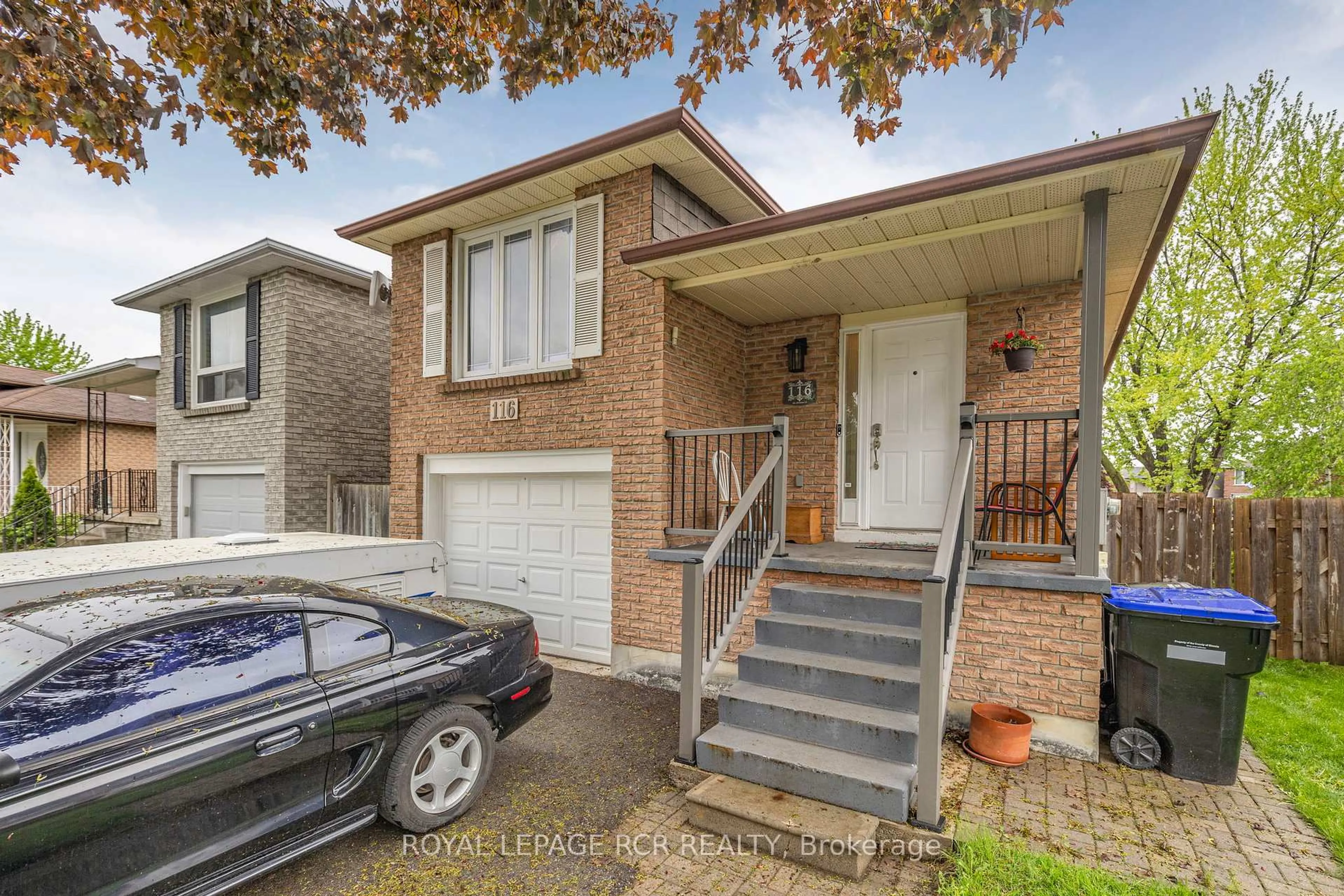Home with brick exterior material, street for 116 Zima Cres, Bradford West Gwillimbury Ontario L3Z 2E4