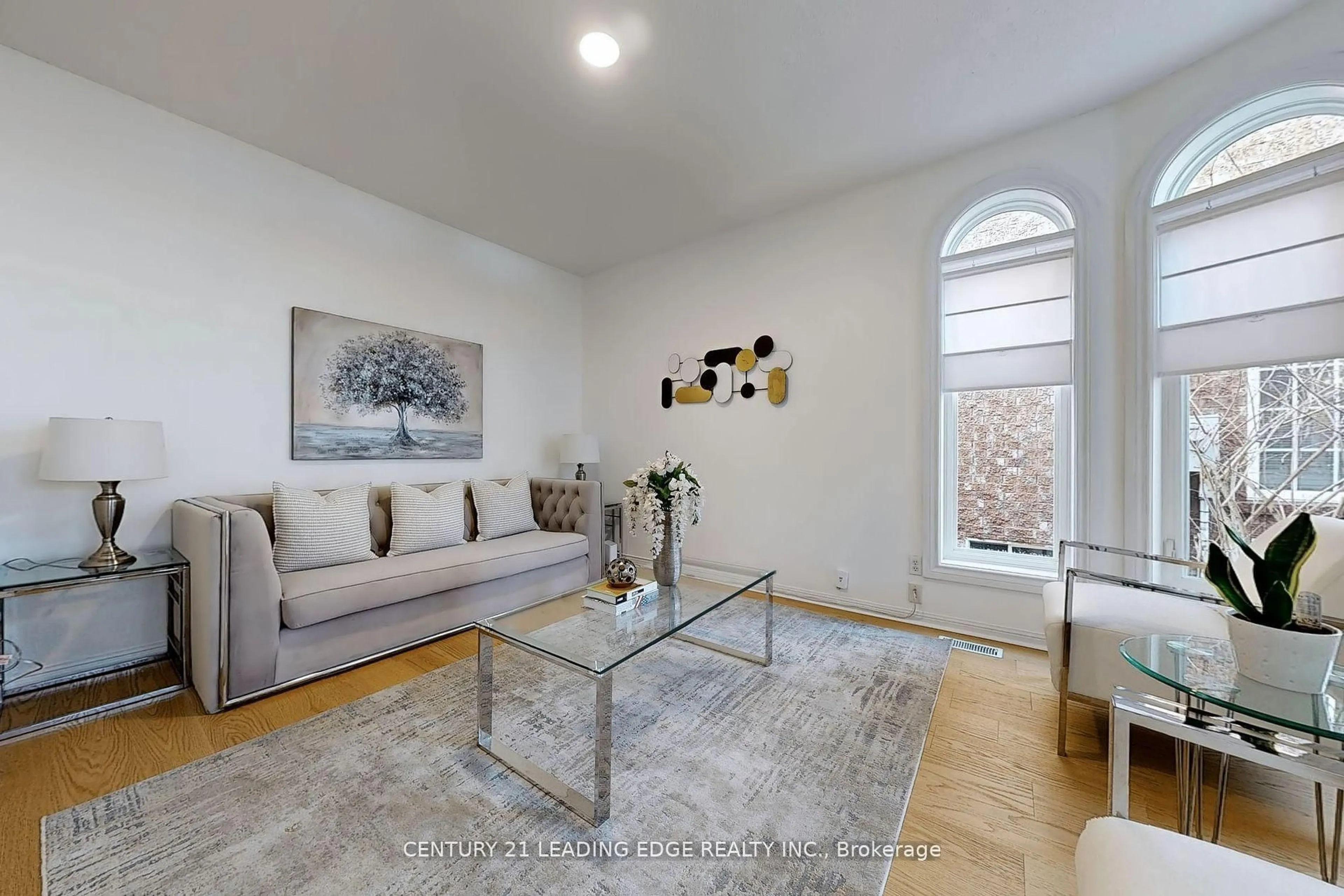 Living room with furniture, unknown for 35 Fortune Cres, Richmond Hill Ontario L4S 1S5