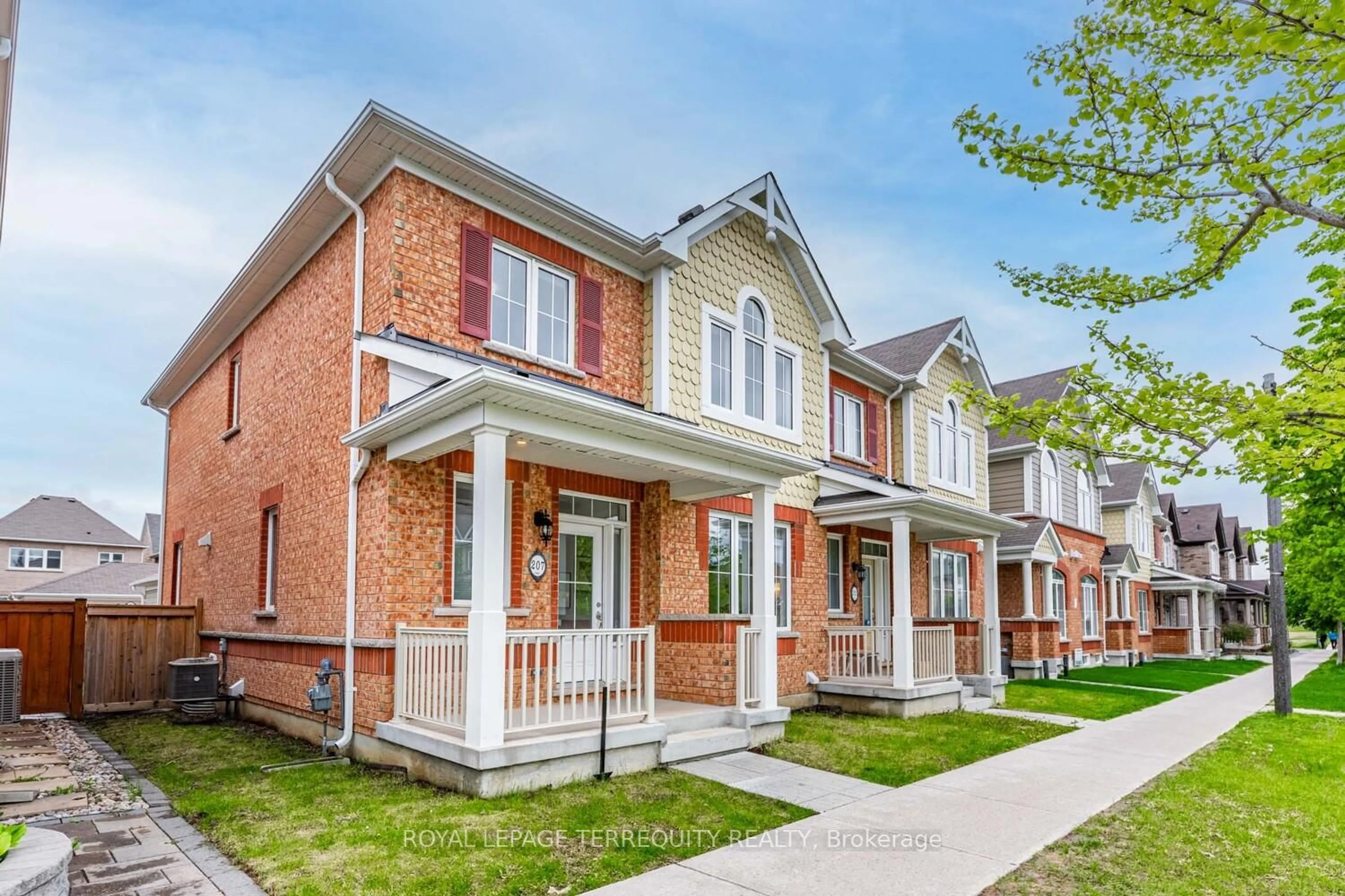 Home with brick exterior material, street for 207 Almira Ave, Markham Ontario L6B 1C9