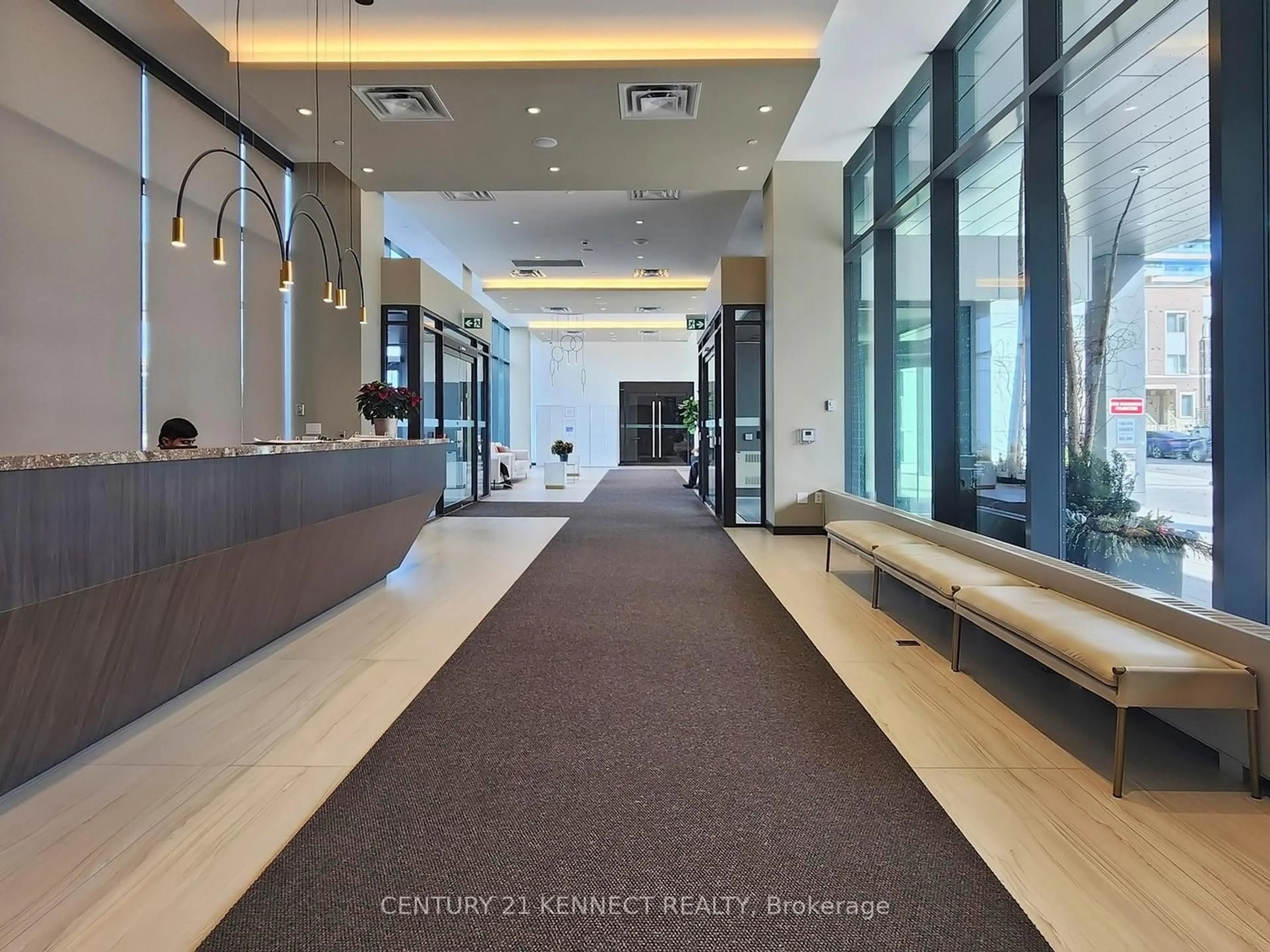 Indoor foyer for 10 Honeycrisp Cres #215, Vaughan Ontario L4K 0M7