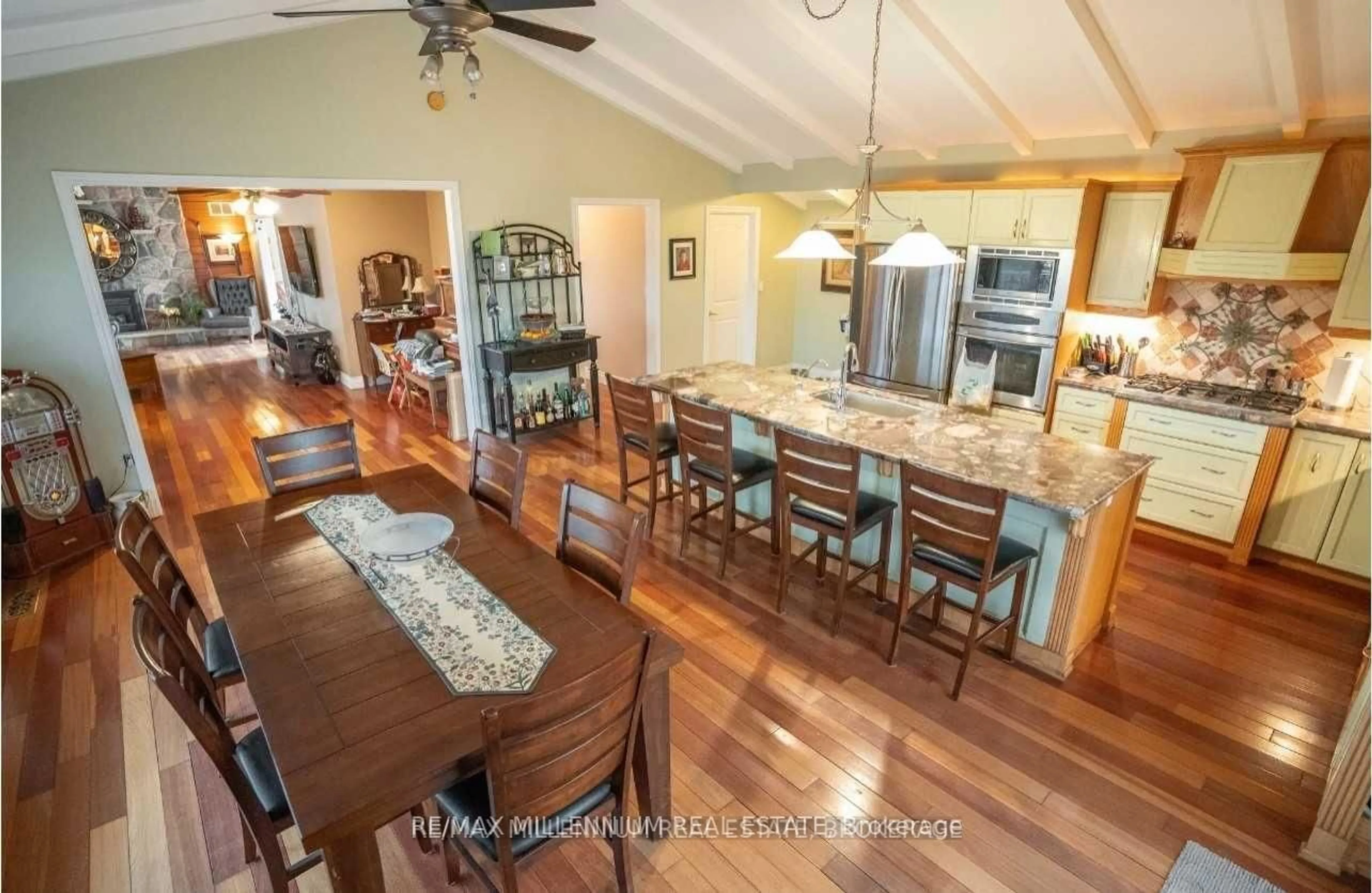 Open concept kitchen, unknown for 8078 Highway No.9 N/A, New Tecumseth Ontario L0G 1W0