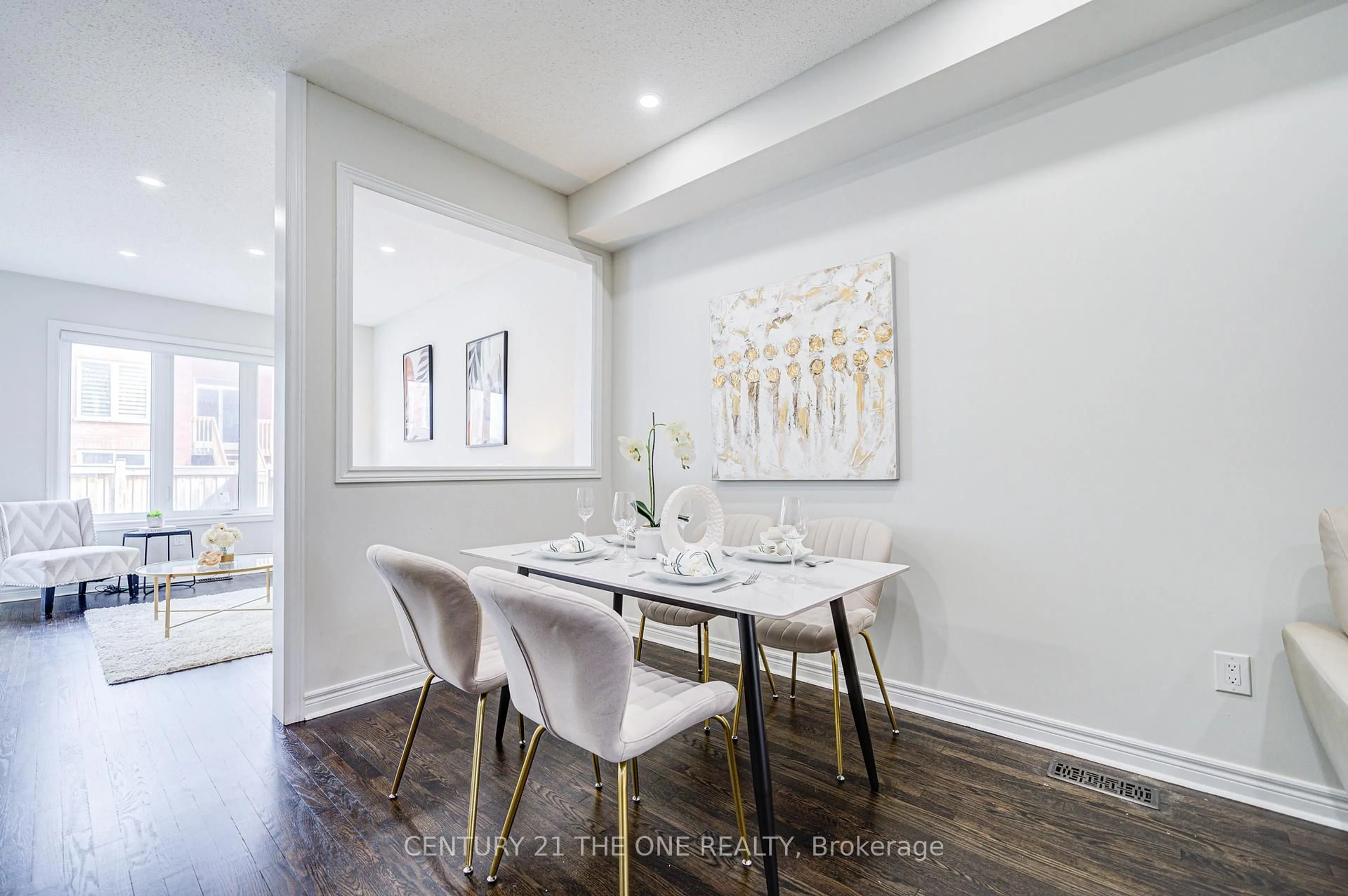 Dining room, wood/laminate floor for 143 Collin Crt, Richmond Hill Ontario L4E 0X8