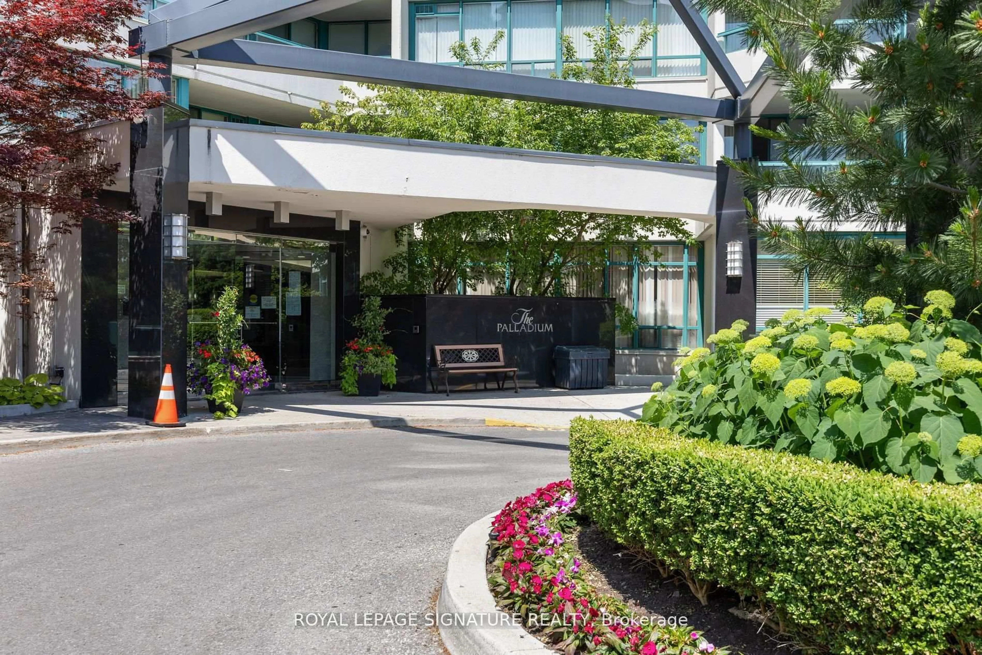 Unknown for 7250 Yonge St #601, Vaughan Ontario L4J 7X1