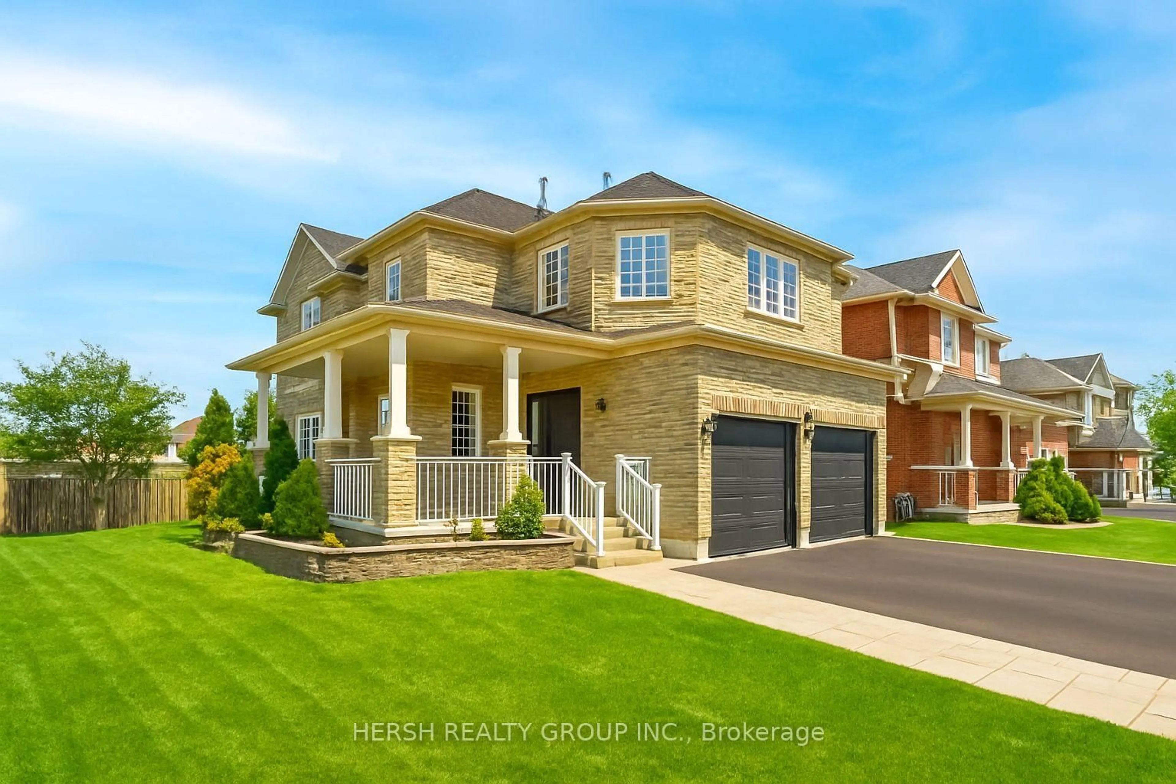 Home with brick exterior material, street for 99 Richmond Park Dr, Georgina Ontario L4P 0A3