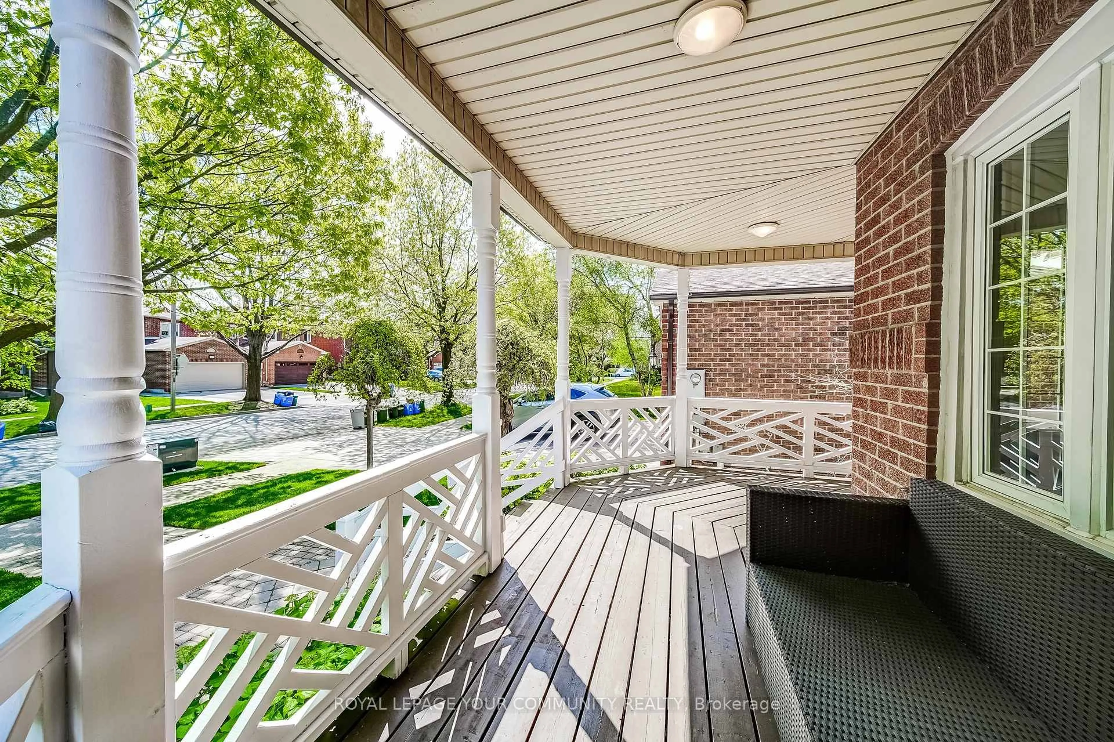 Patio, street for 22 Zahavy Dr, Vaughan Ontario L4J 7R6