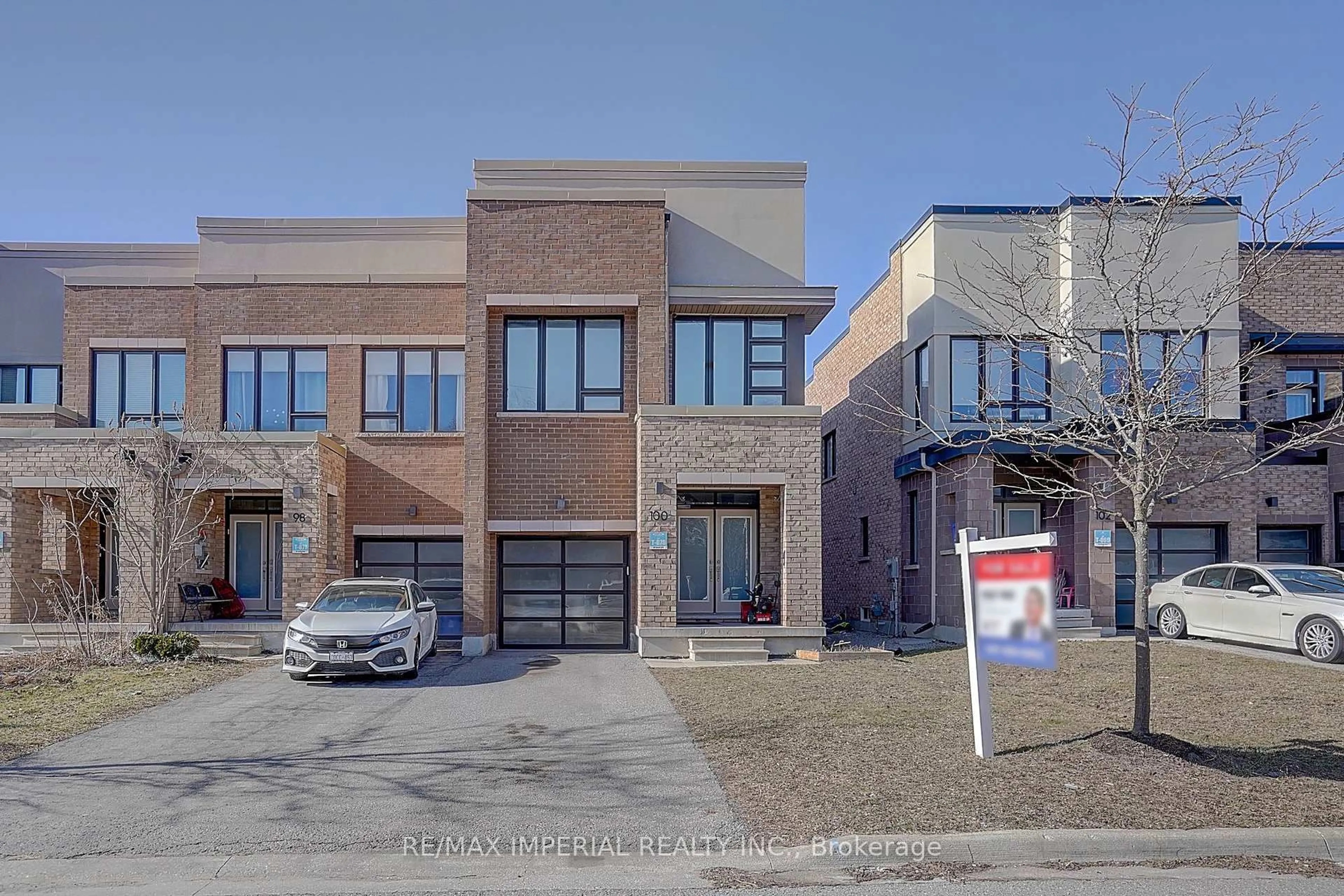 Home with brick exterior material, street for 100 Dariole Dr, Richmond Hill Ontario L4E 0Y8