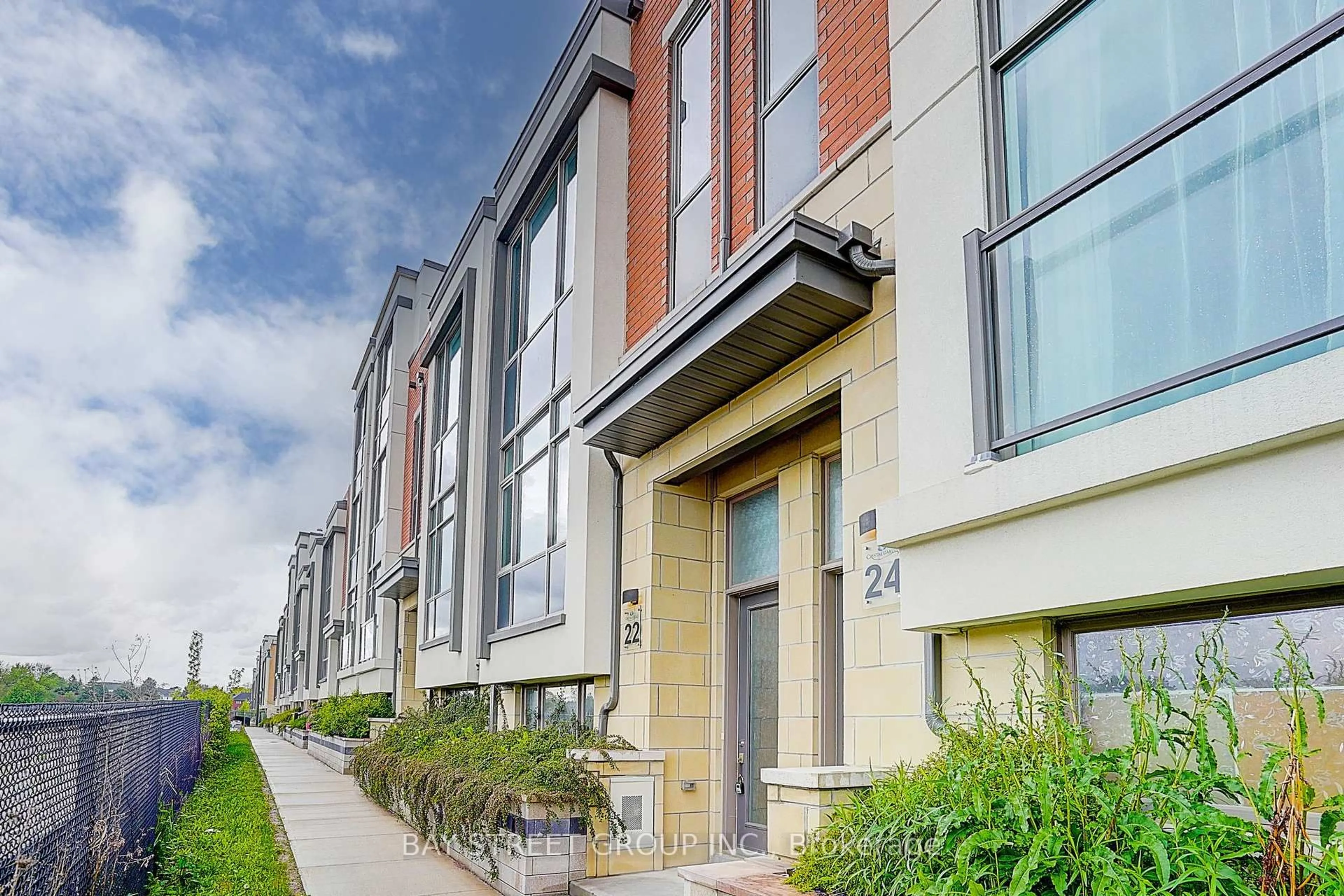 Home with brick exterior material, street for 22 Teasel Way, Markham Ontario L3R 1L3