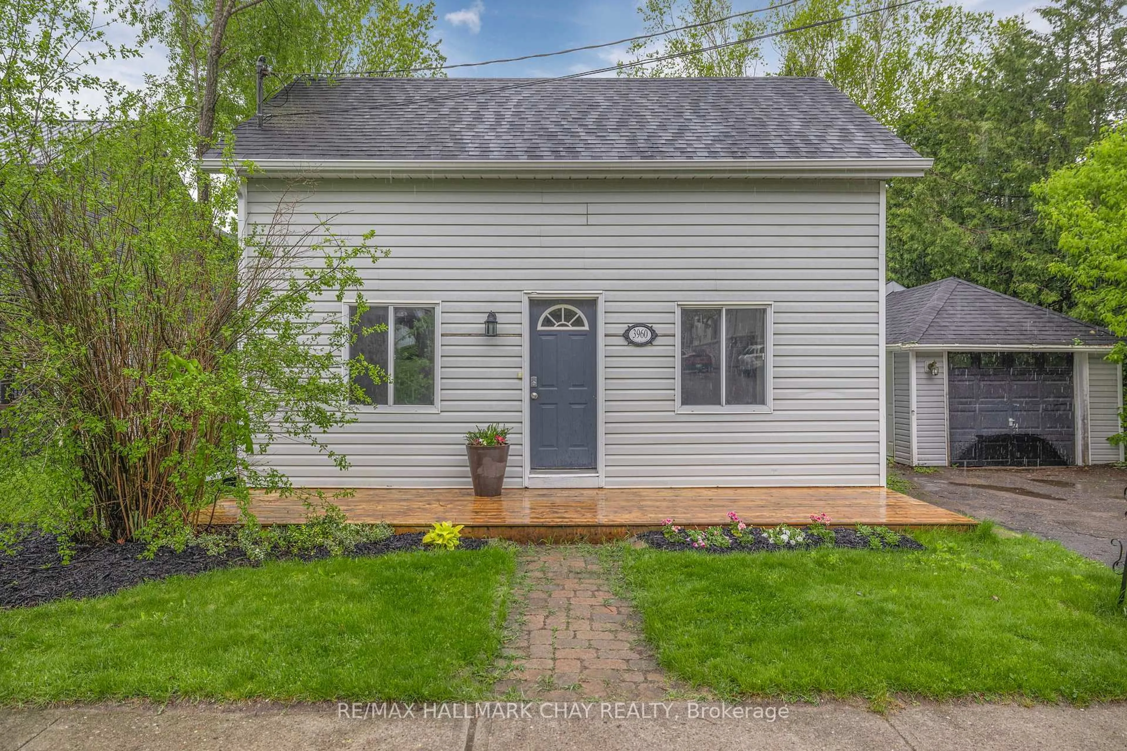 Unknown for 3960 Front St, Uxbridge Ontario L0C 1A0