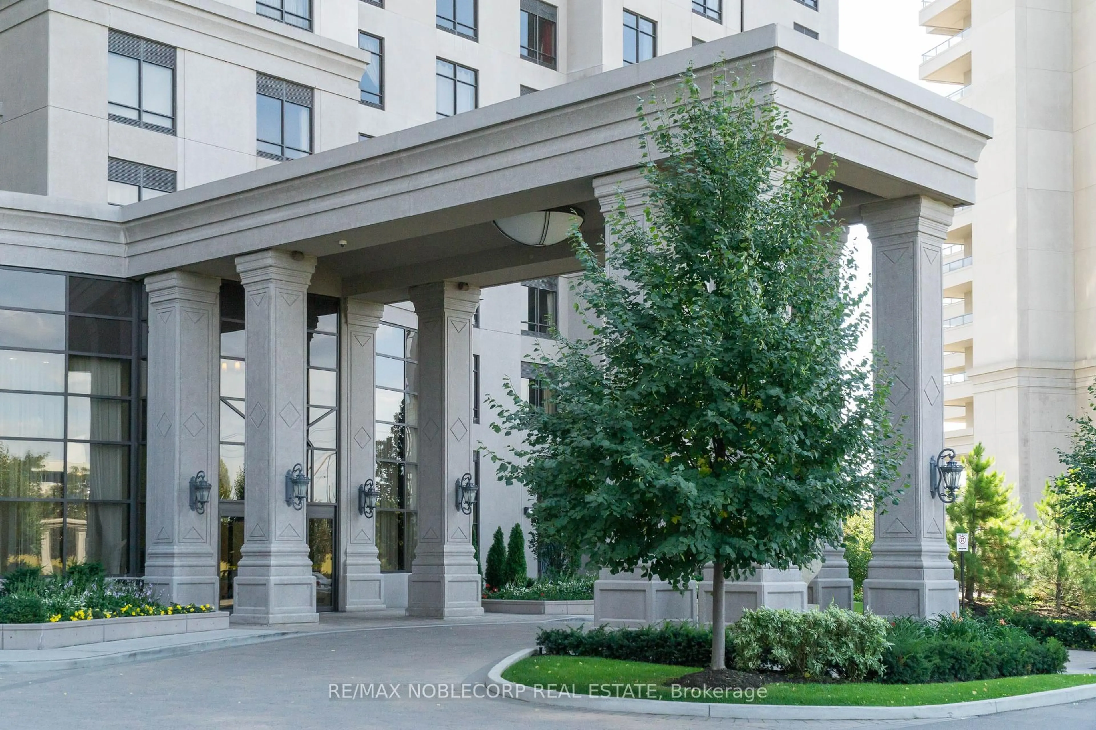Unknown for 9245 Jane St #1515, Vaughan Ontario L6A 0J9
