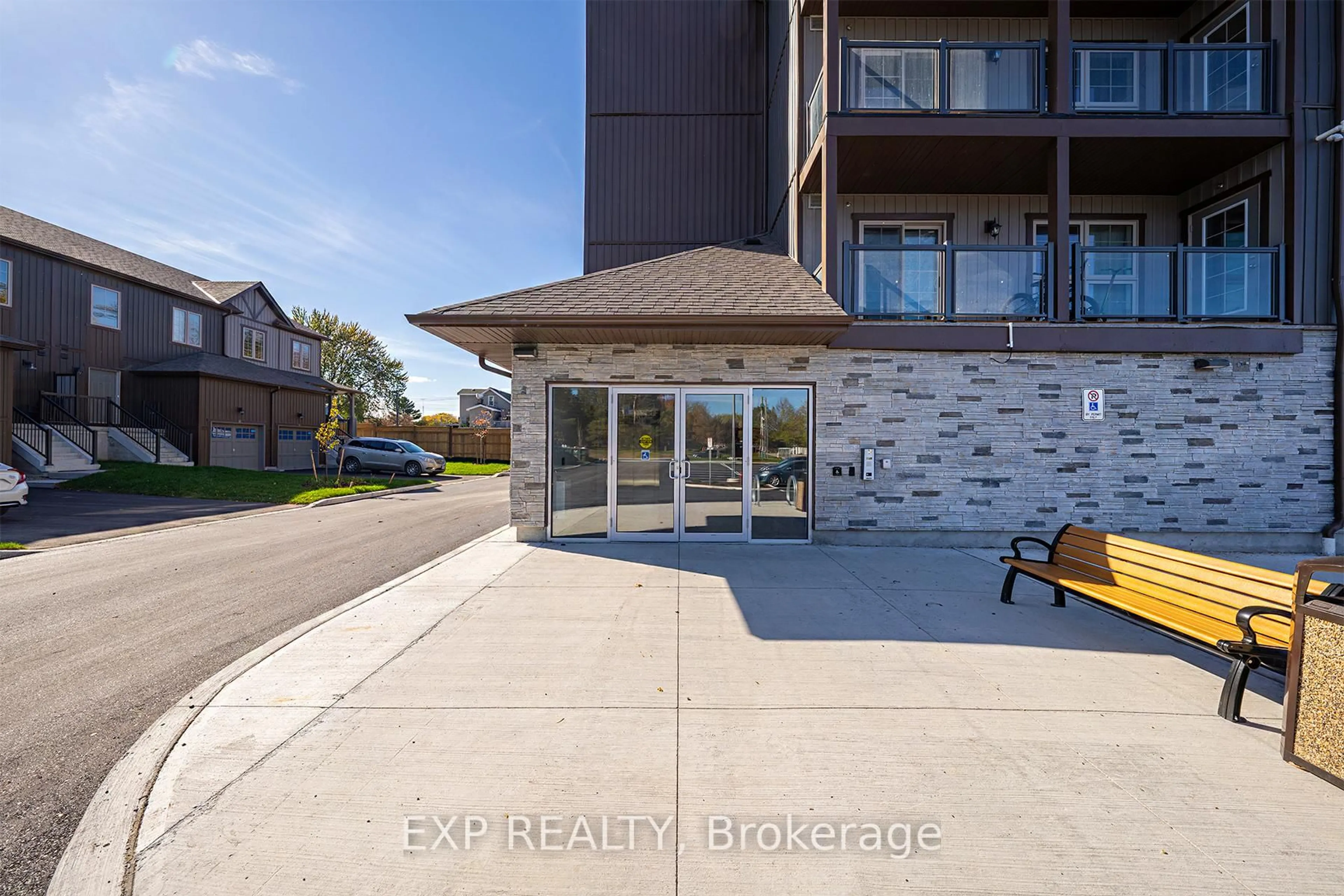 Unknown for 110 Grew Blvd #407, Georgina Ontario L0E 1L0
