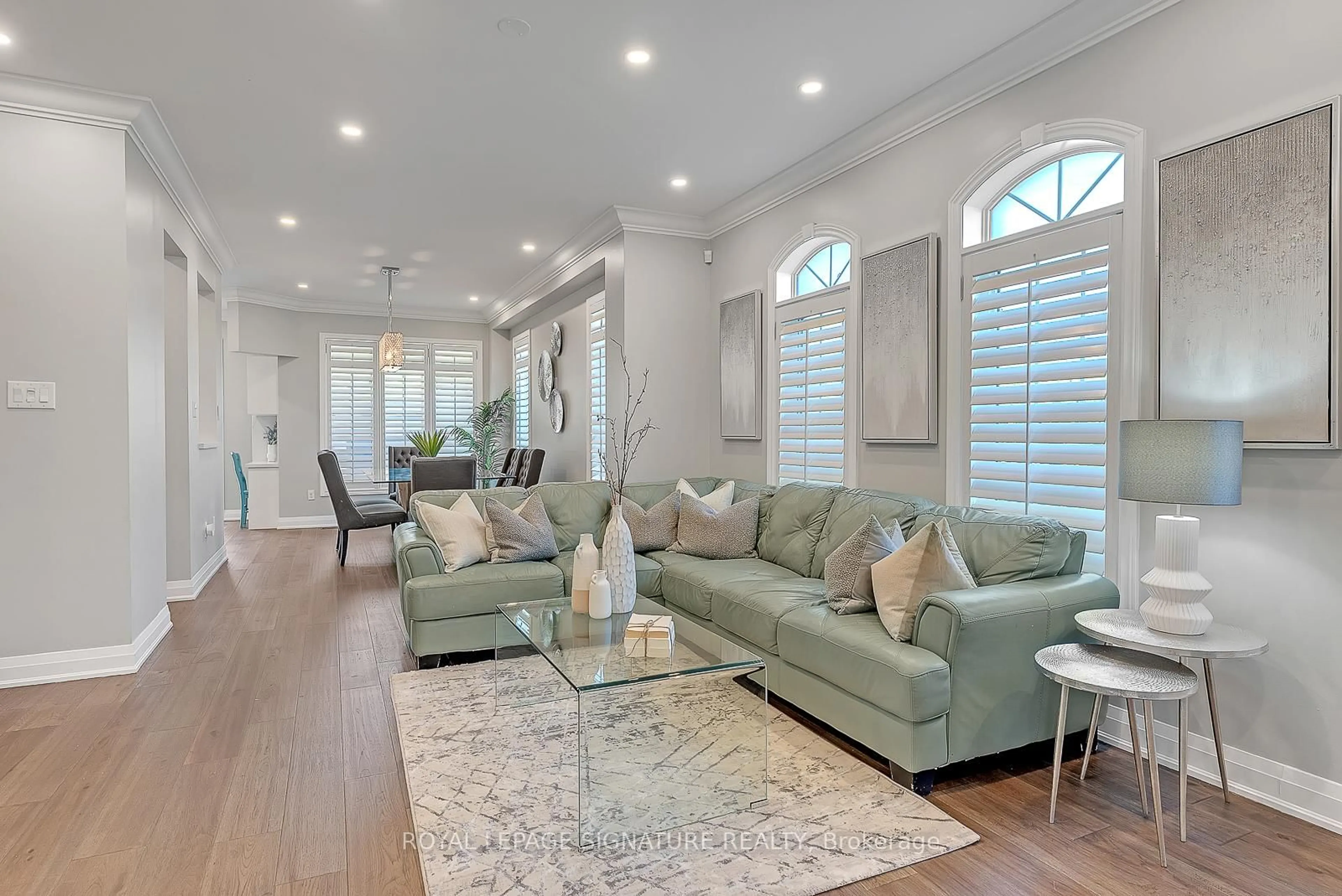 Living room with furniture, unknown for 79 Big Hill Cres, Vaughan Ontario L6A 4K7