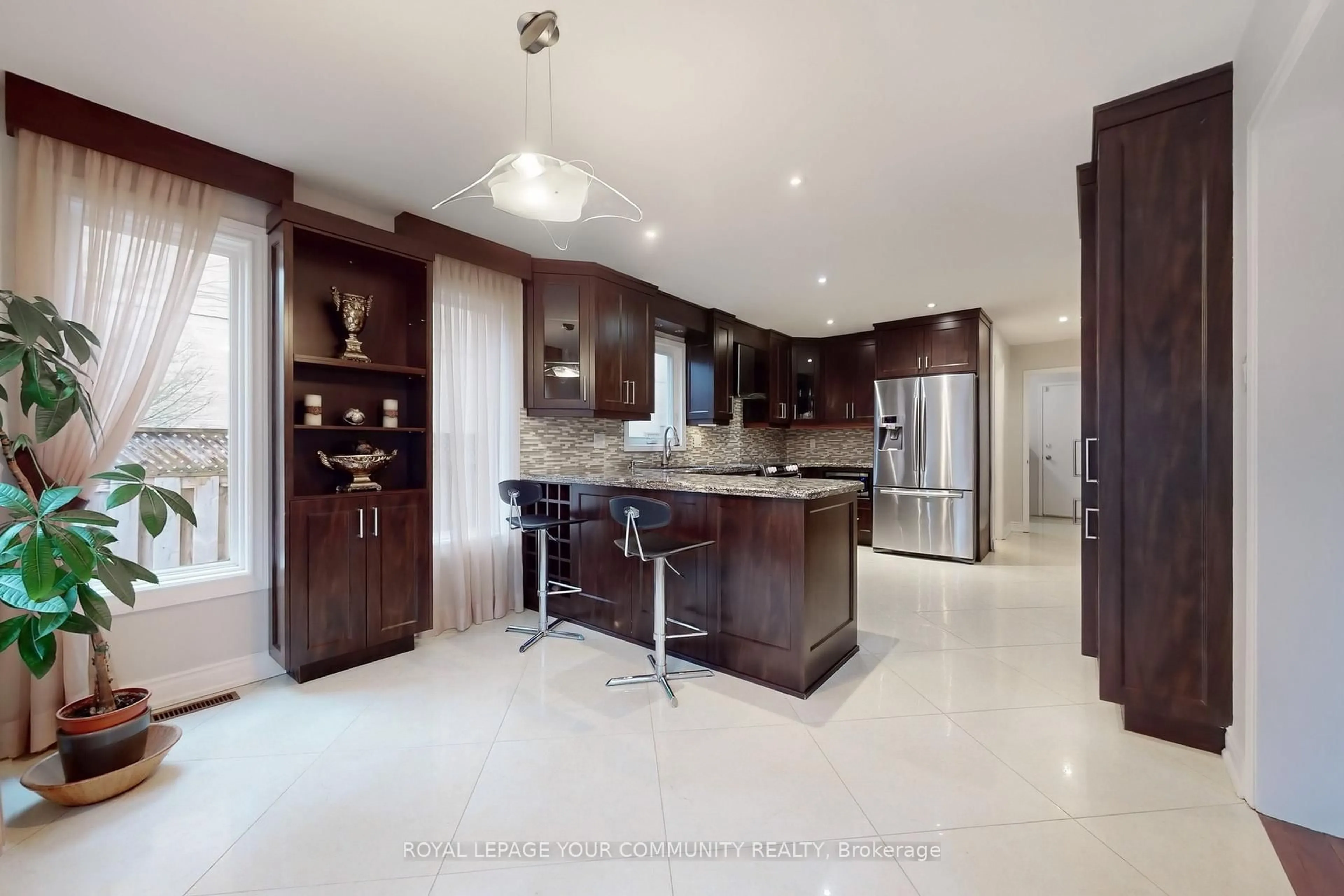 Contemporary kitchen, ceramic/tile floor for 73 Highgrove Cres, Richmond Hill Ontario L4C 7W7