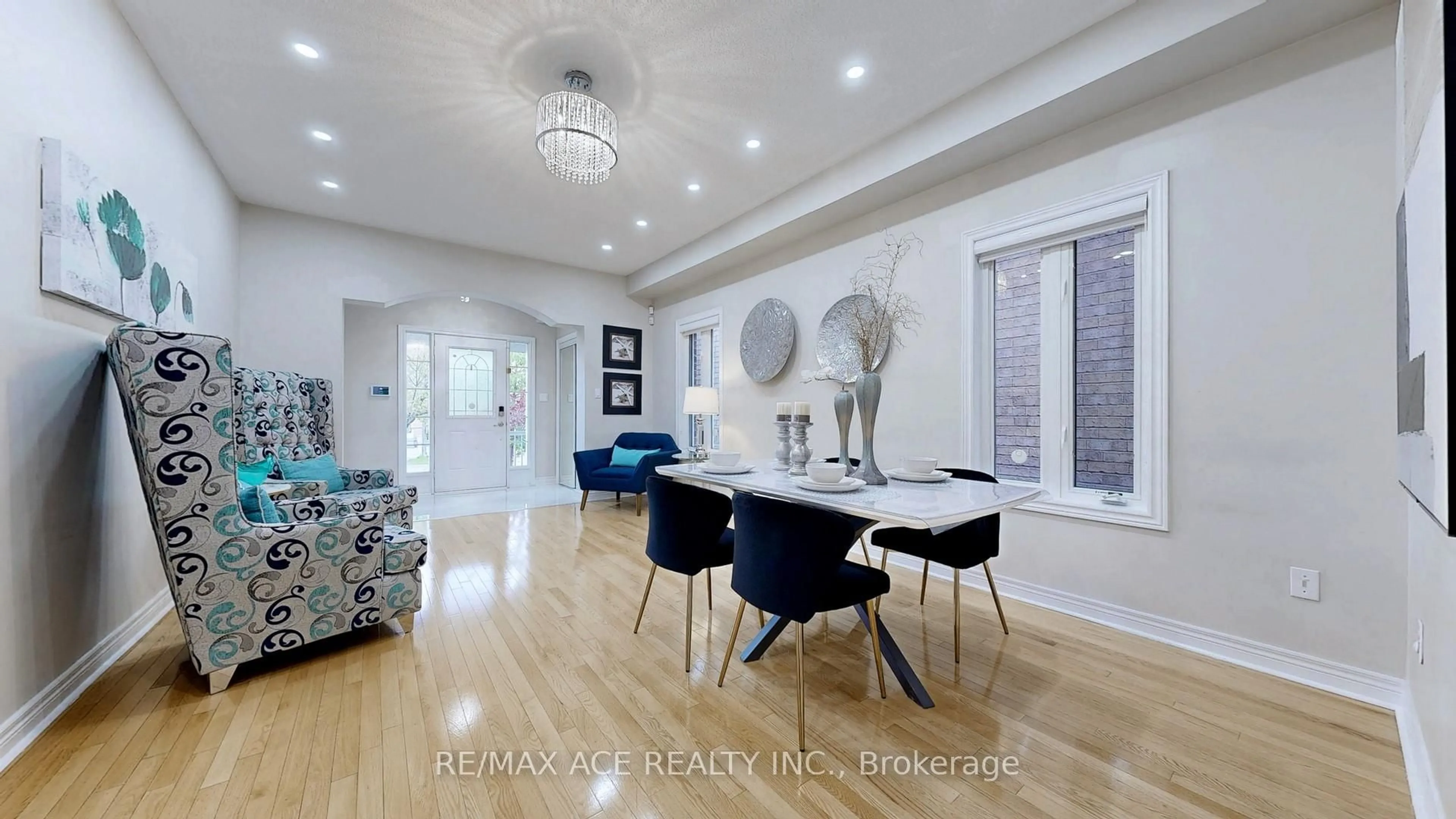 Dining room, unknown for 24 Pamgrey Rd, Markham Ontario L6E 0B2