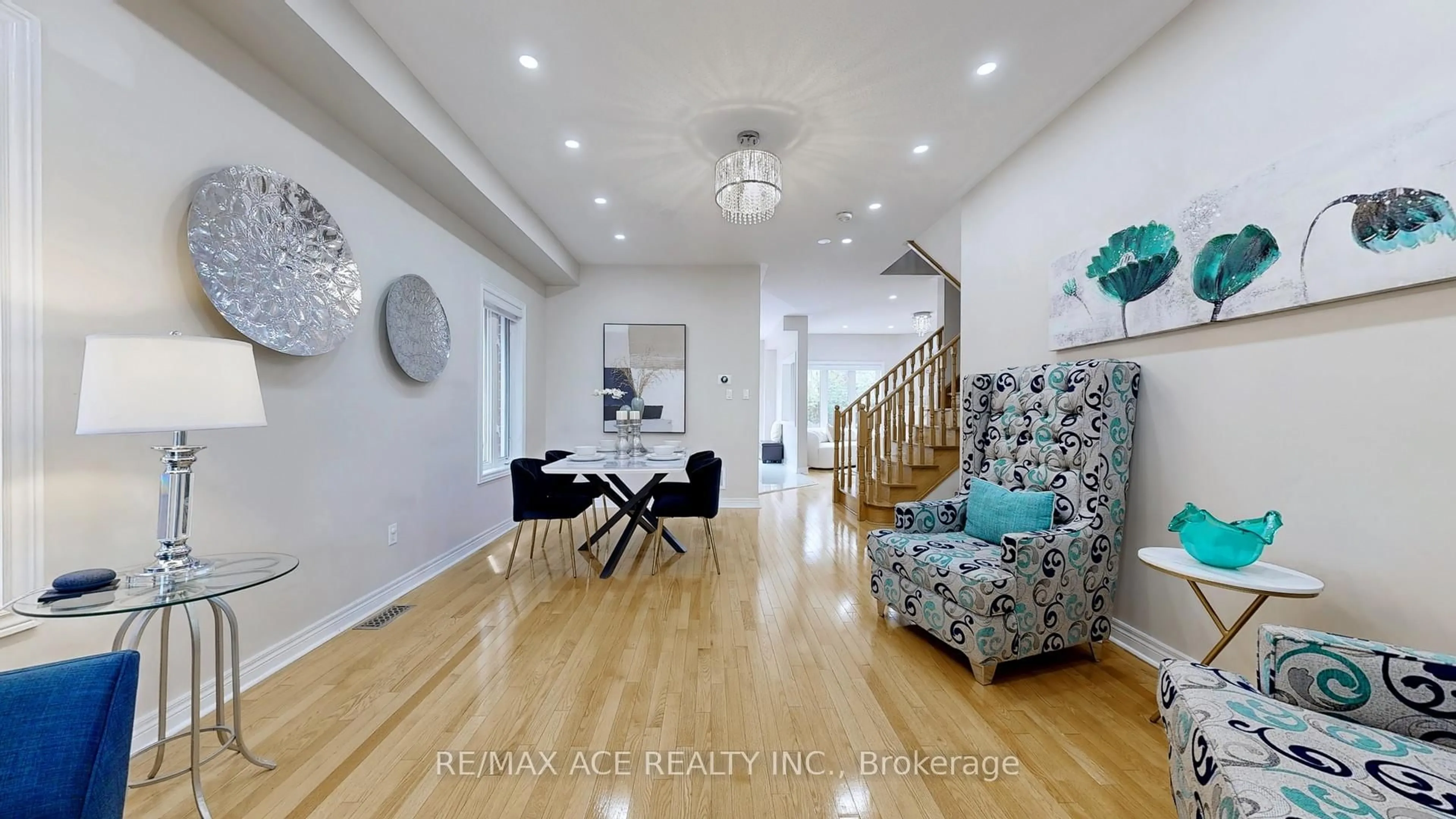 Indoor entryway for 24 Pamgrey Rd, Markham Ontario L6E 0B2
