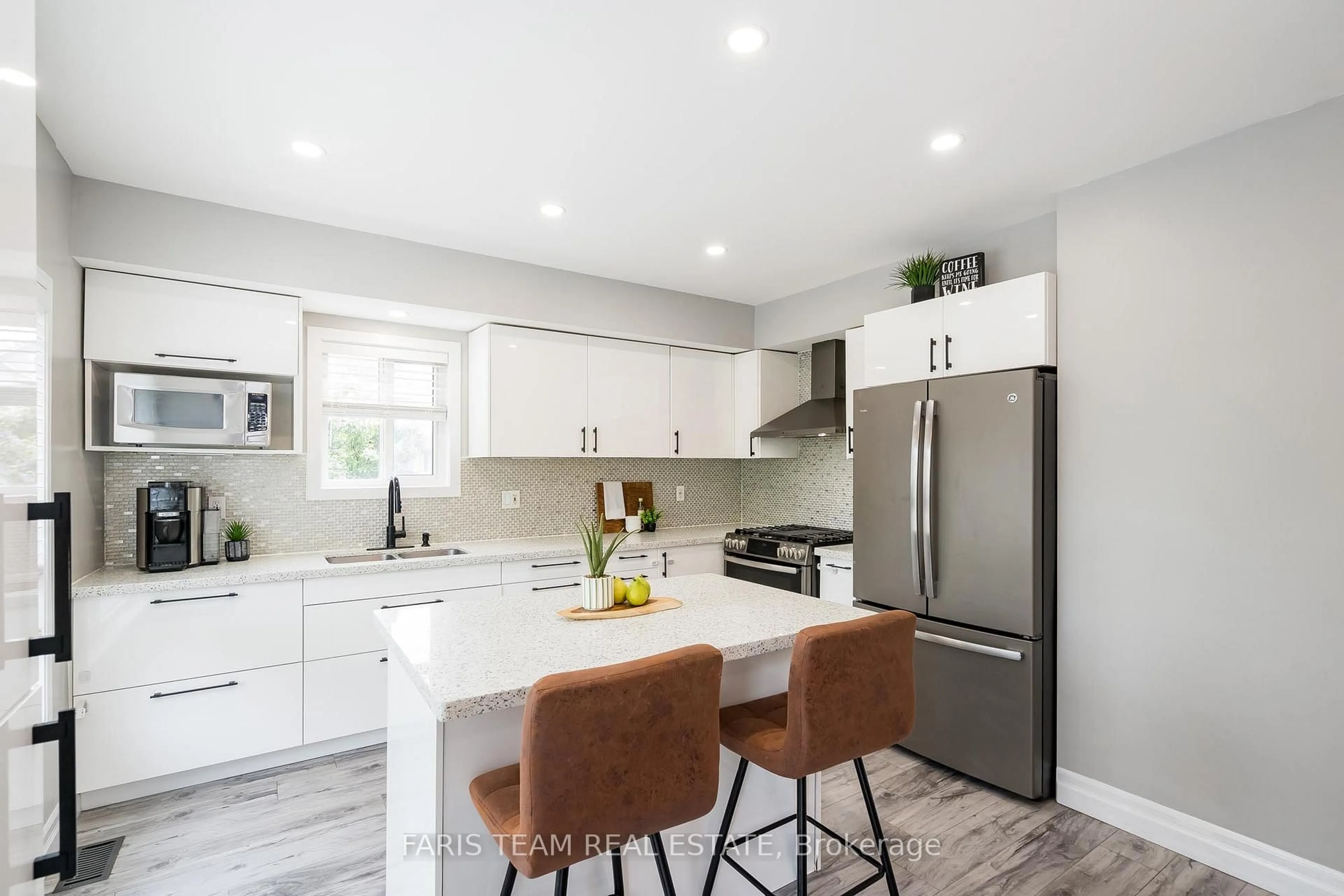 Open concept kitchen, unknown for 40 Truax Cres, Essa Ontario L0L 1L0
