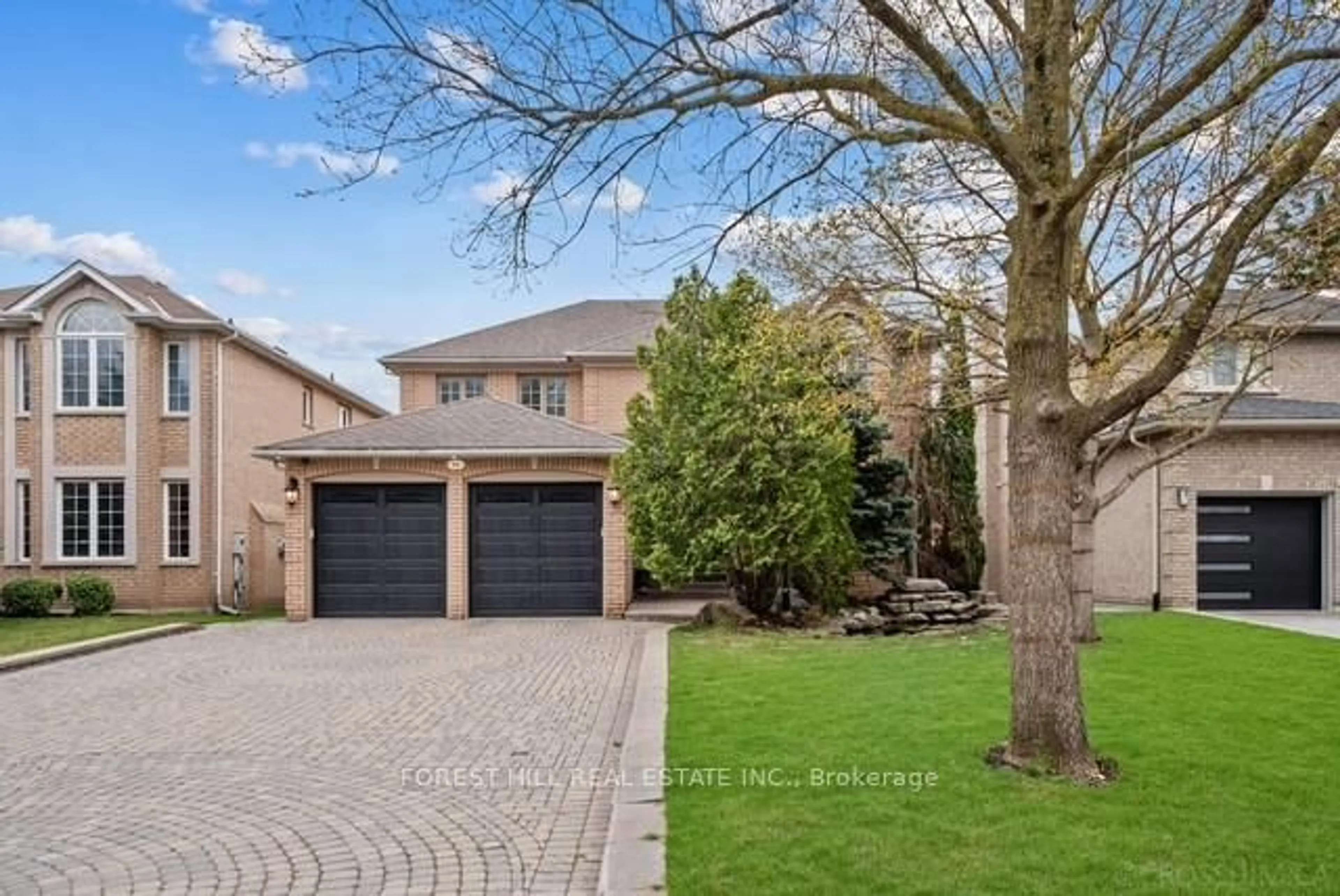 Home with brick exterior material, street for 55 Direzze Crt, Richmond Hill Ontario L4C 0C6