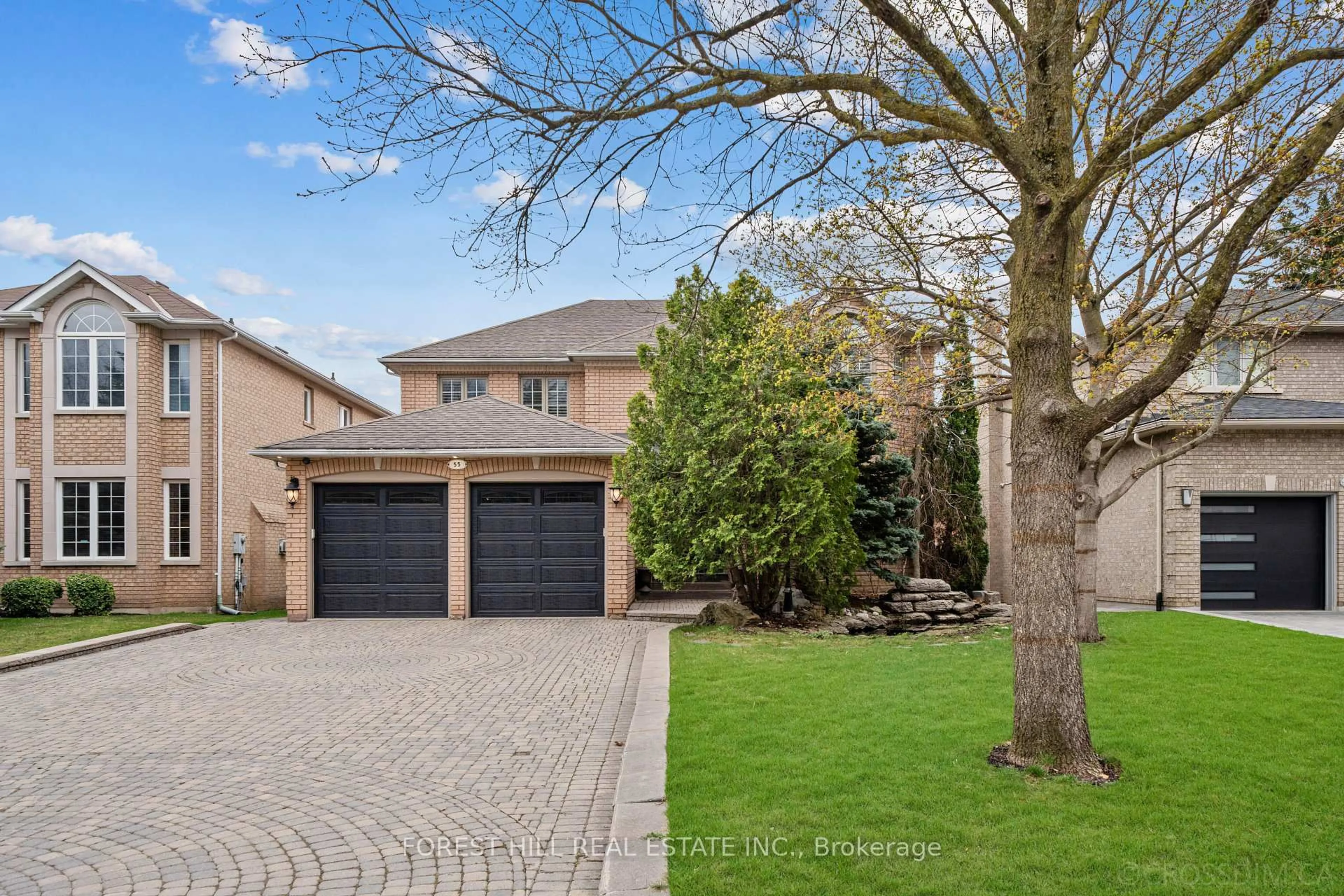 Home with brick exterior material, street for 55 Direzze Crt, Richmond Hill Ontario L4C 0C6
