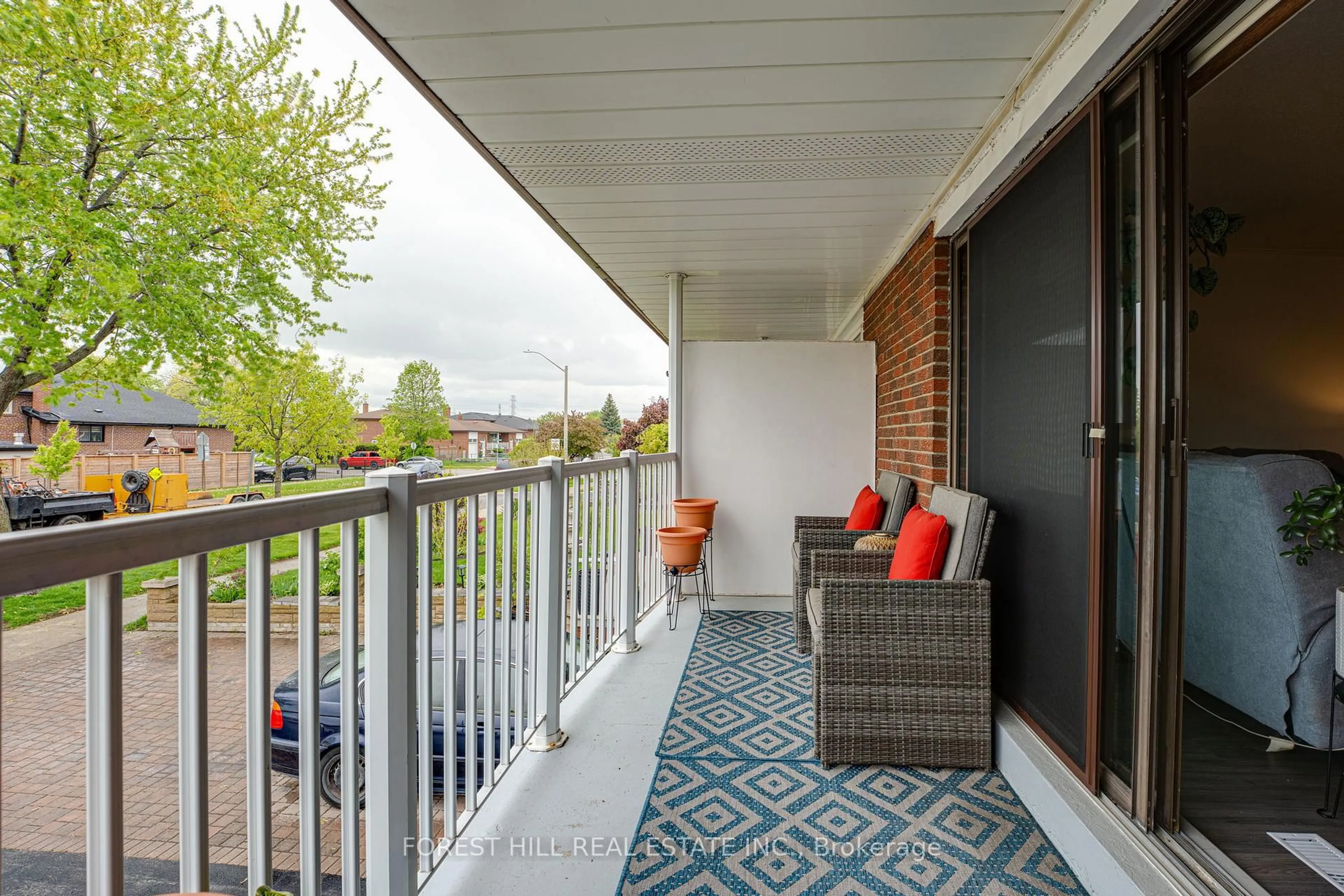 Balcony in the apartment, unknown for 100 Andrew Park N/A, Vaughan Ontario L4L 1E9