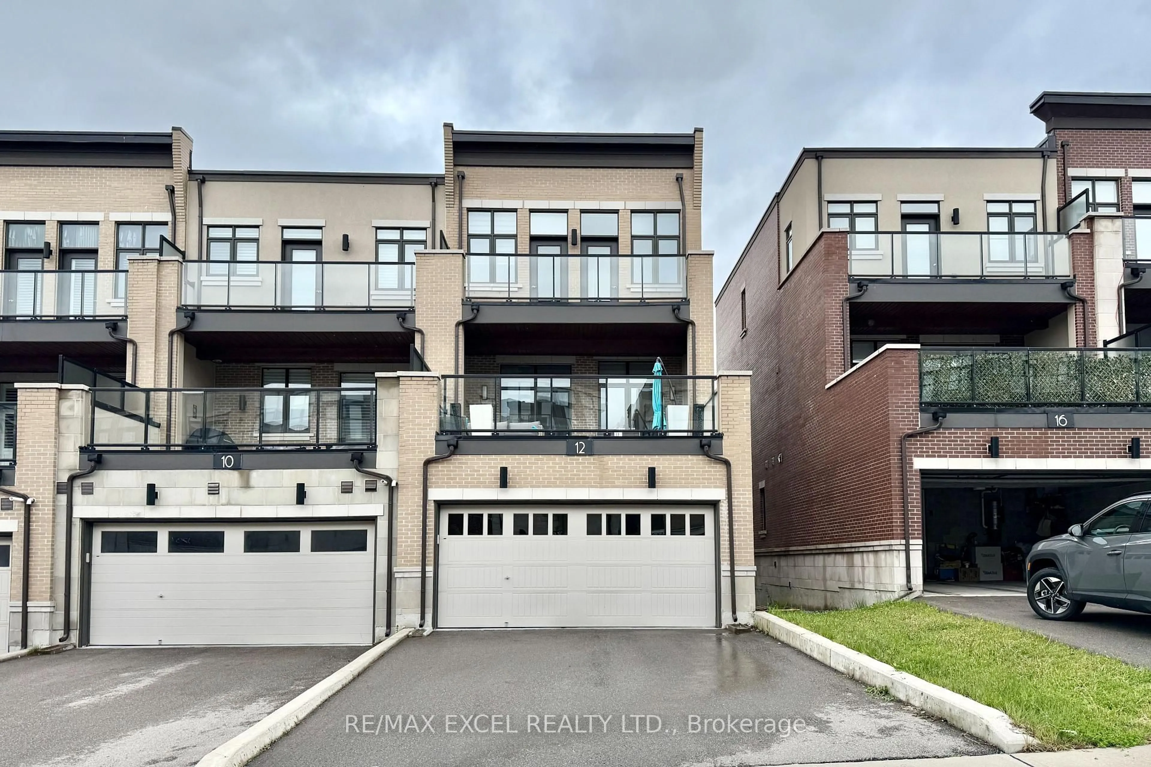 Unknown for 12 Aylin Cres, Vaughan Ontario L6A 4Z8