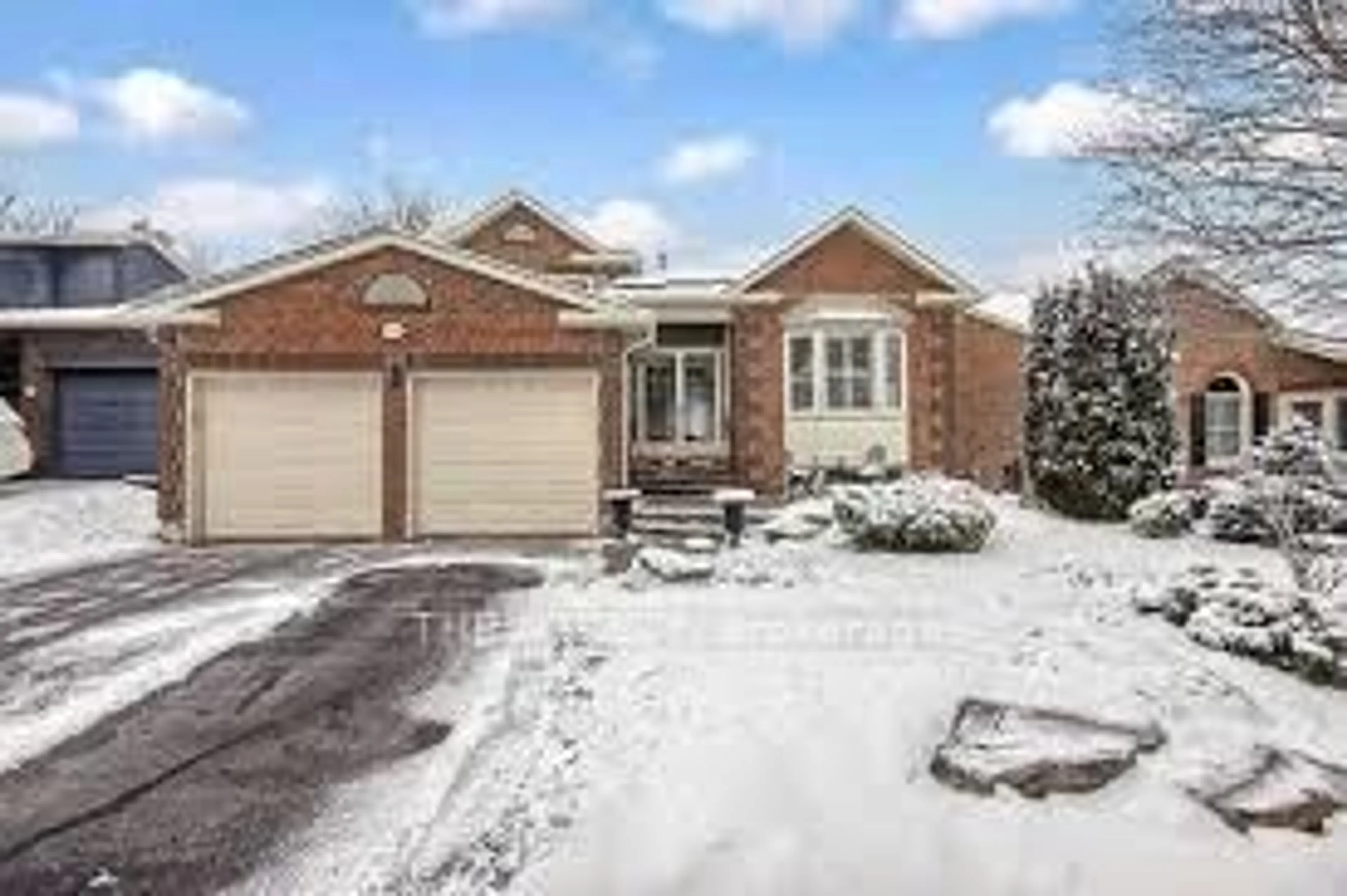 Home with brick exterior material, street for 324 John Bowser Cres, Newmarket Ontario L3Y 7P2