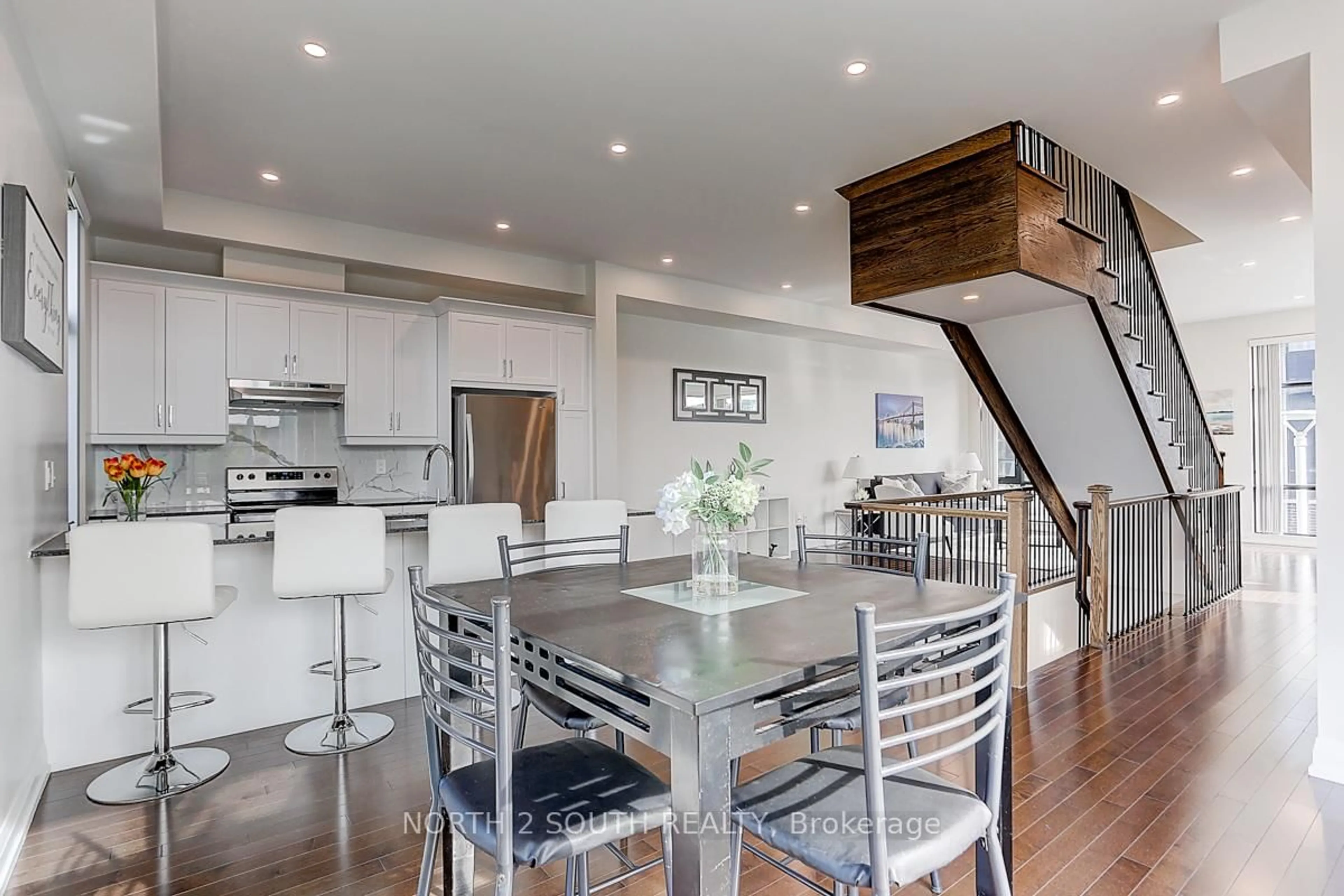 Open concept kitchen, unknown for 6 Hostel Lane, Richmond Hill Ontario L4C 3X3