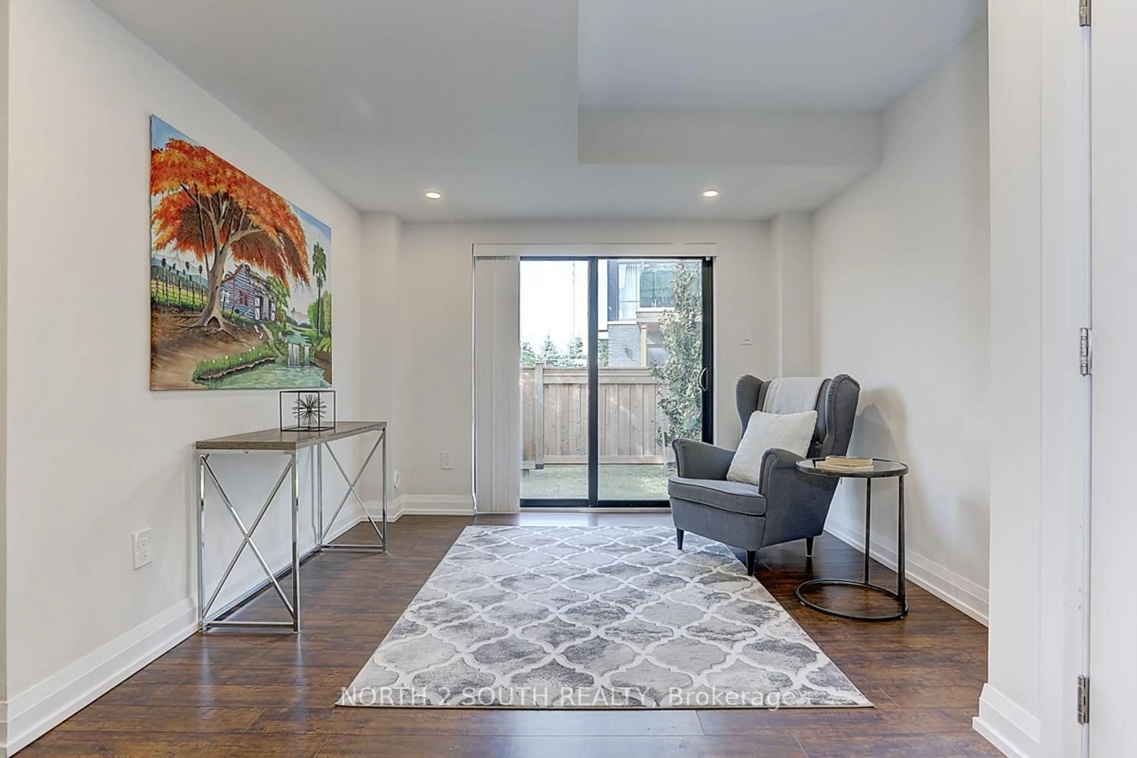 Indoor entryway for 6 Hostel Lane, Richmond Hill Ontario L4C 3X3