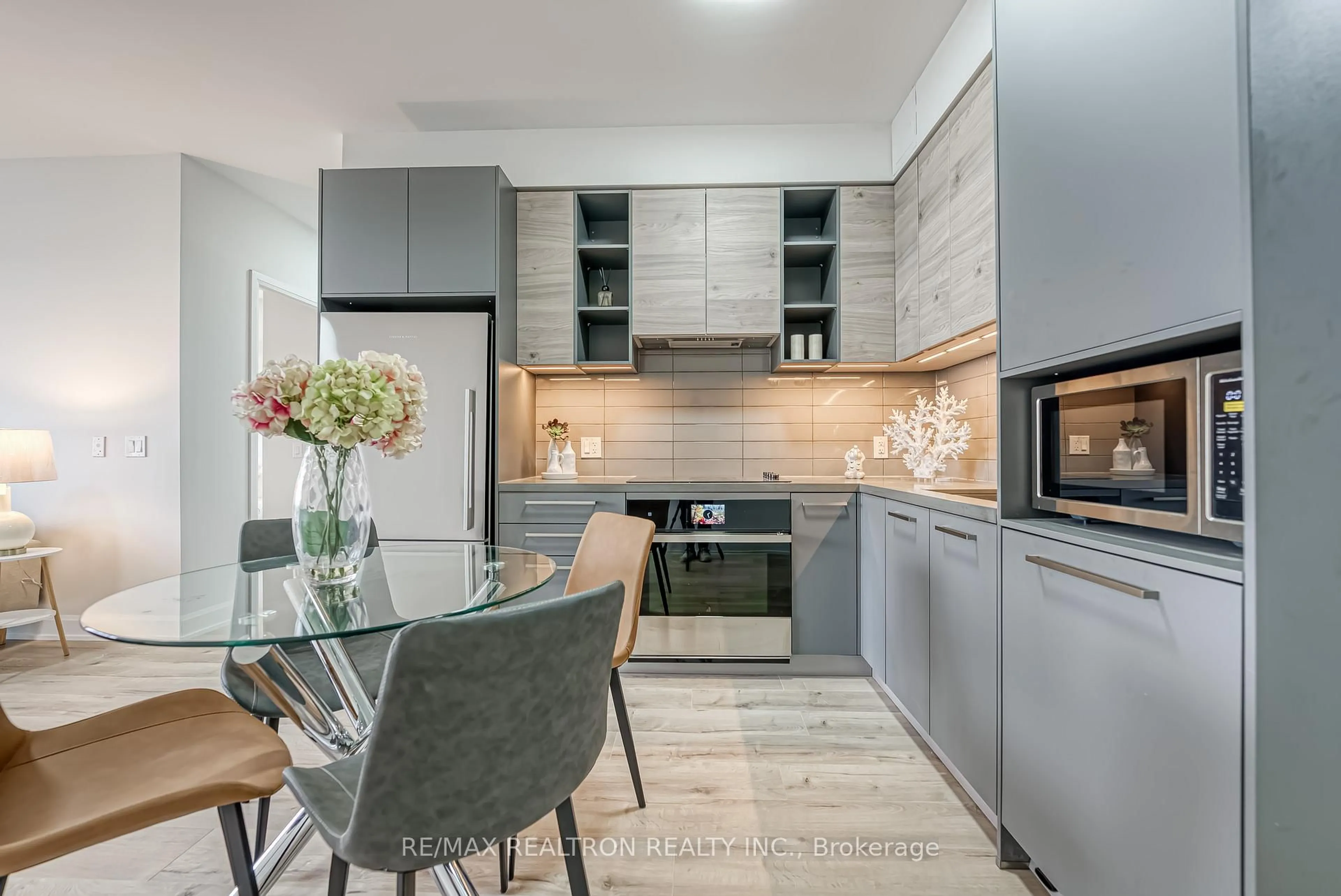 Contemporary kitchen, unknown for 38 Gandhi Lane #602B, Markham Ontario L3T 0G9