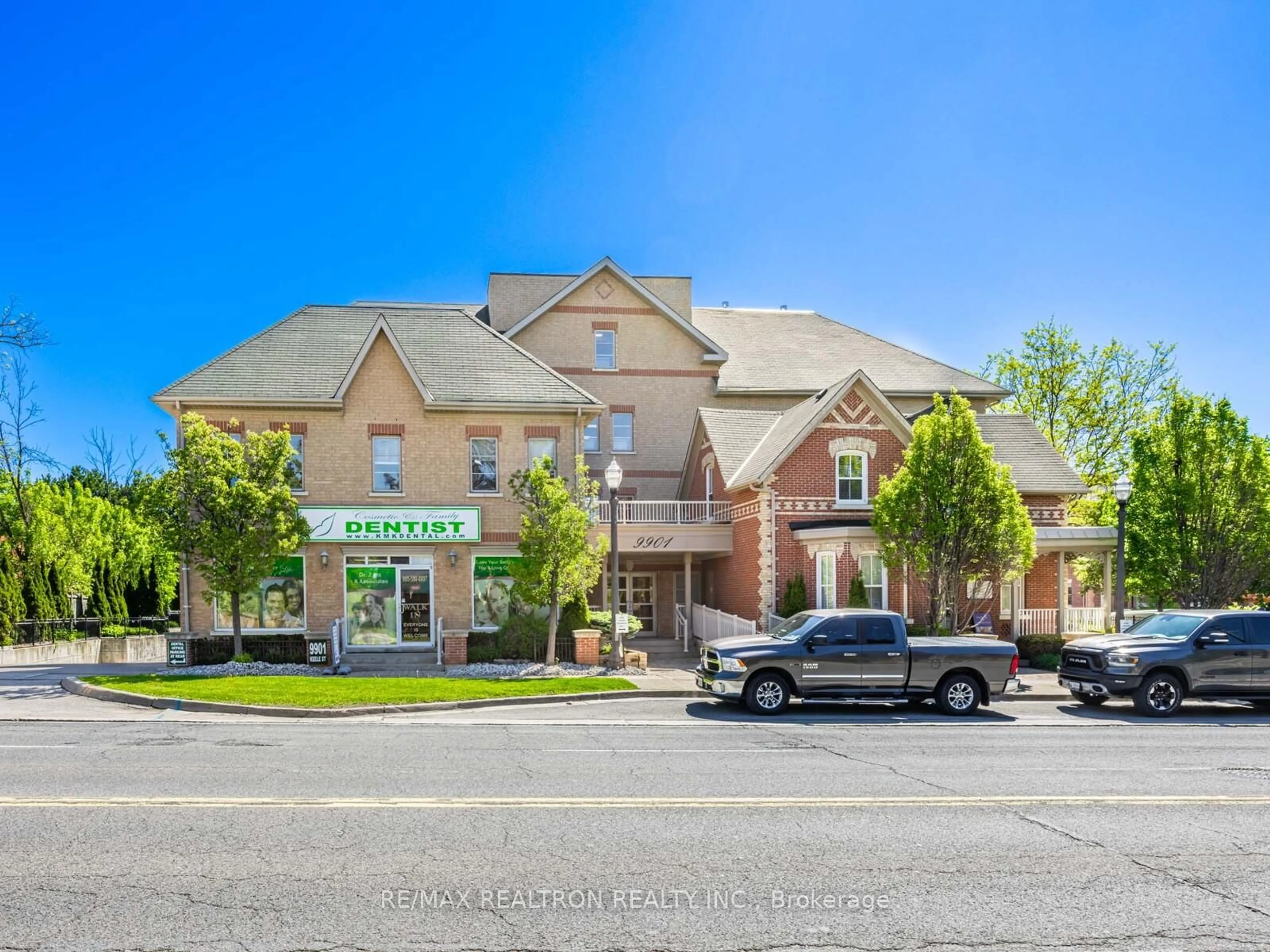 Unknown for 9901 Keele St #207, Vaughan Ontario L6A 3Y5