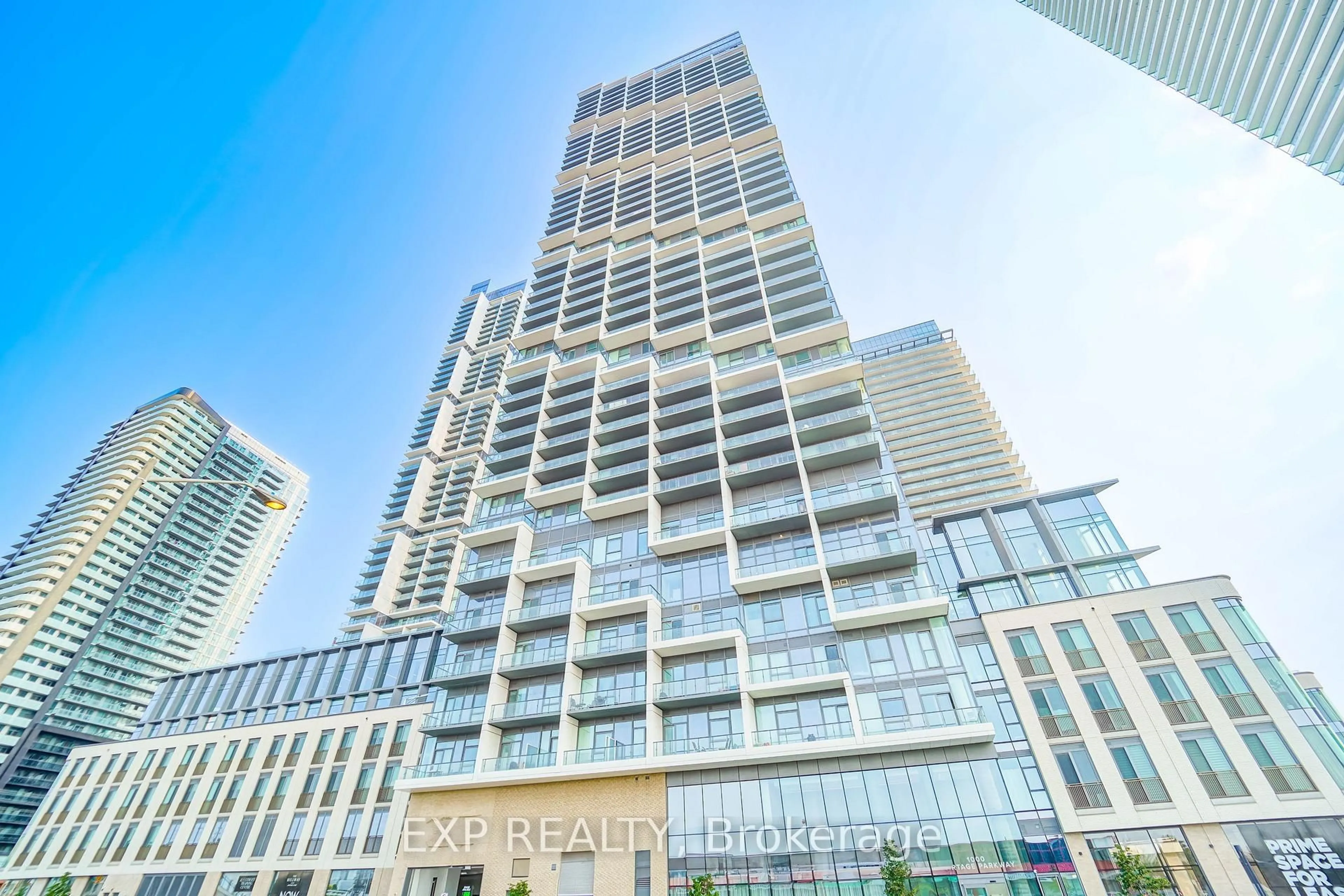 Indoor foyer for 1000 Portage Pkwy #4503, Vaughan Ontario L4K 0L1