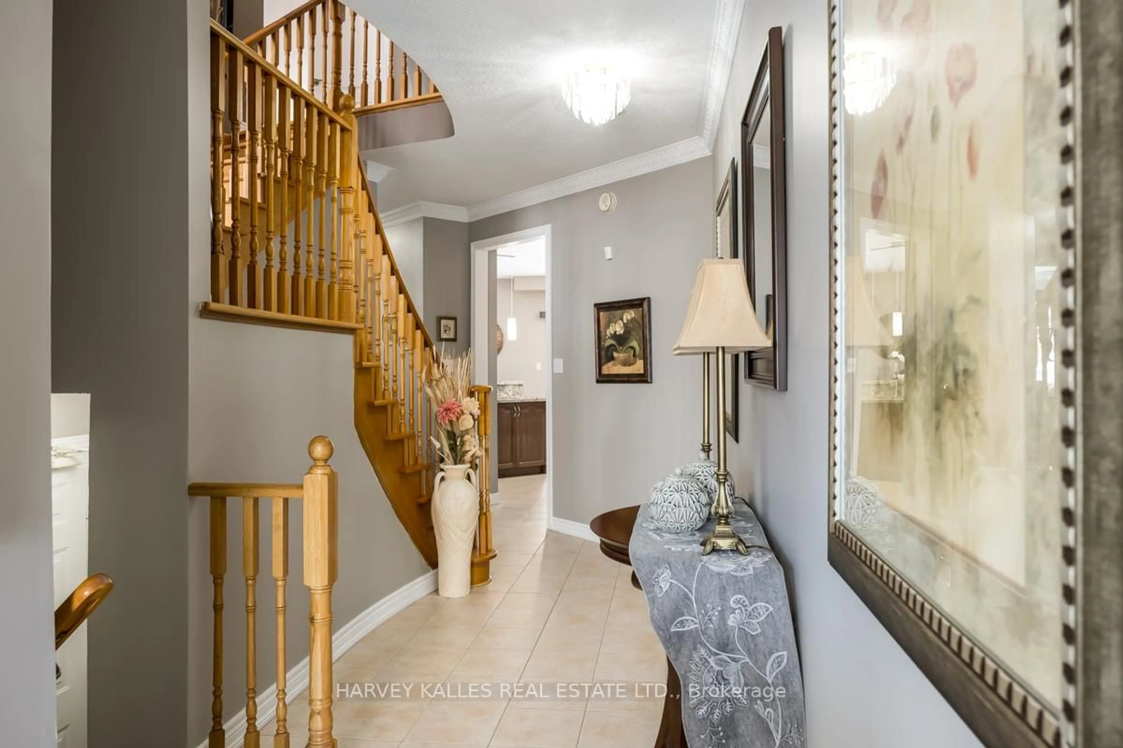 Indoor entryway for 9 Oland Dr, Vaughan Ontario L4H 2H3