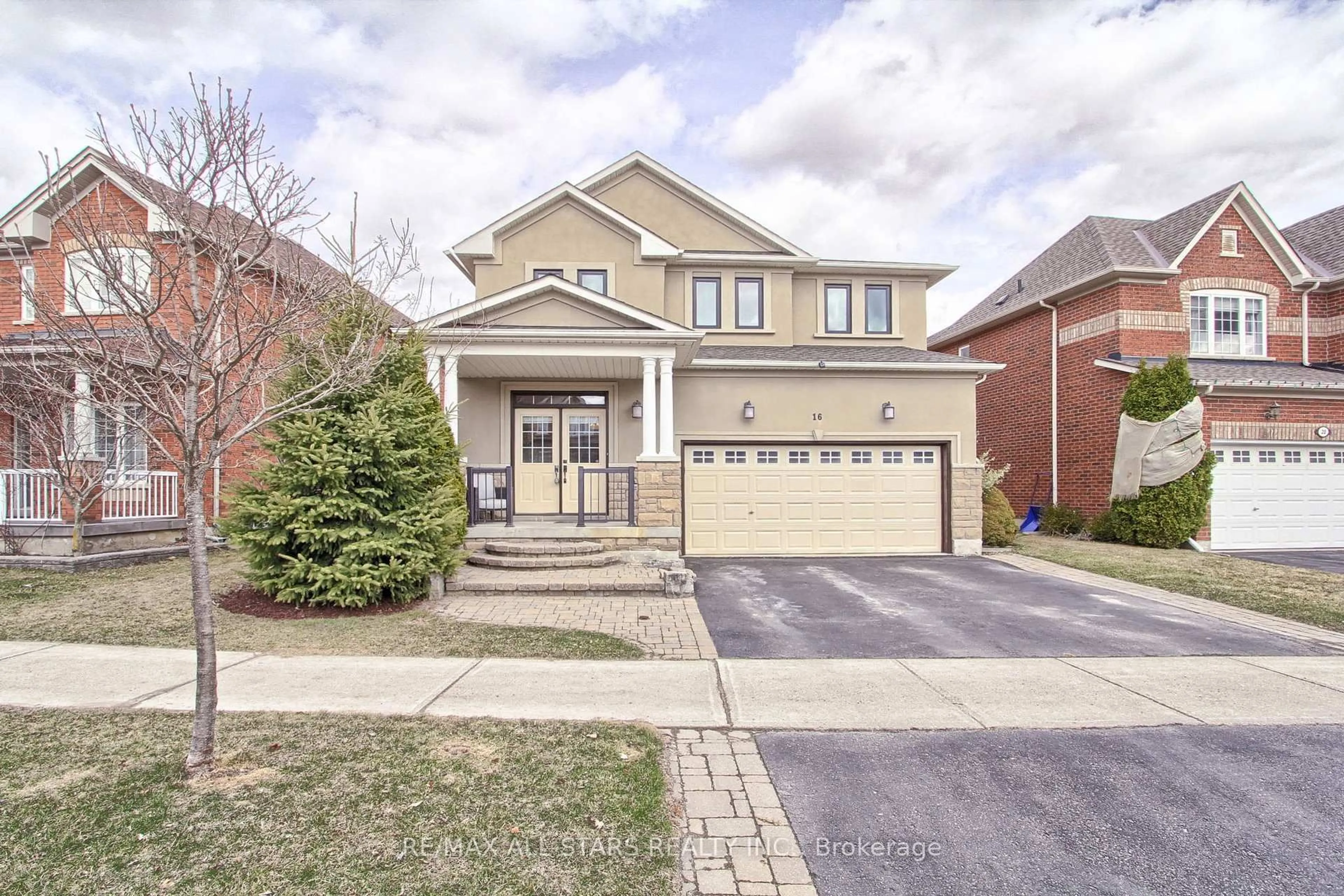 Home with brick exterior material, street for 16 James Ratcliff Ave, Whitchurch-Stouffville Ontario L4A 1P2