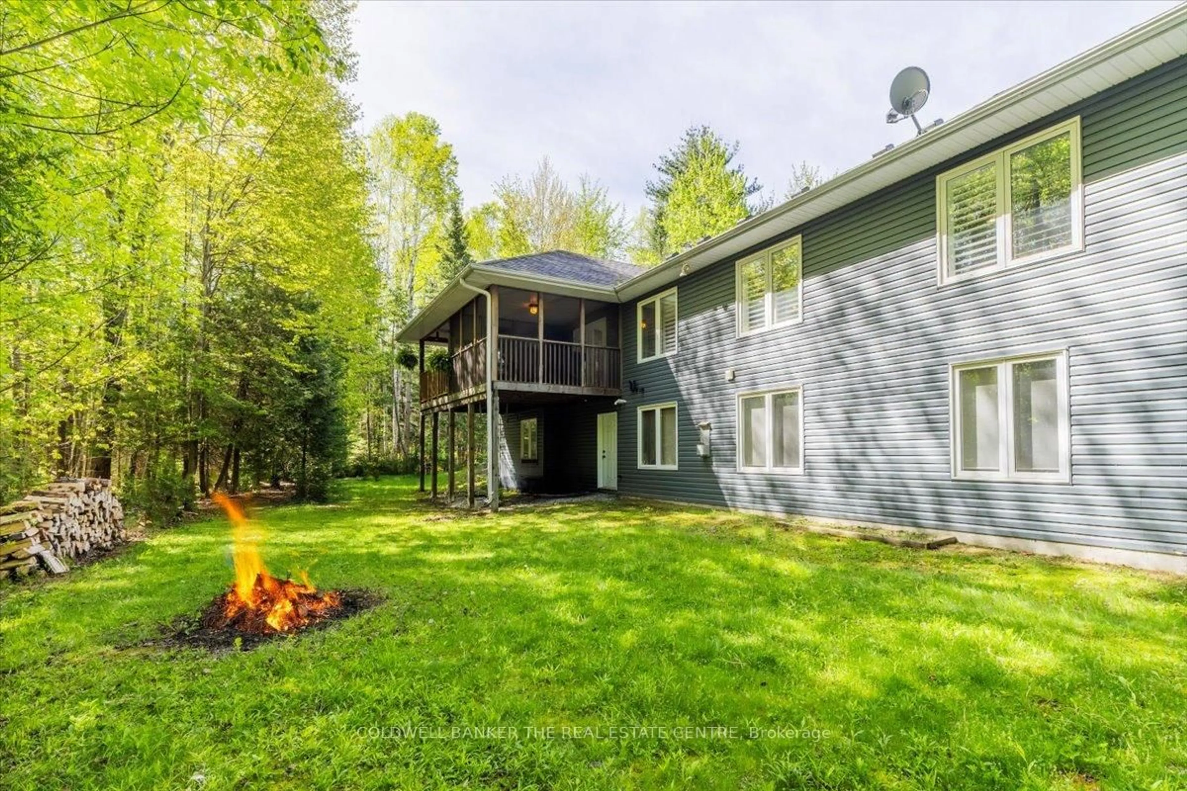 Patio, forest/trees view for 7563 5th Line, Essa Ontario L3W 0S7