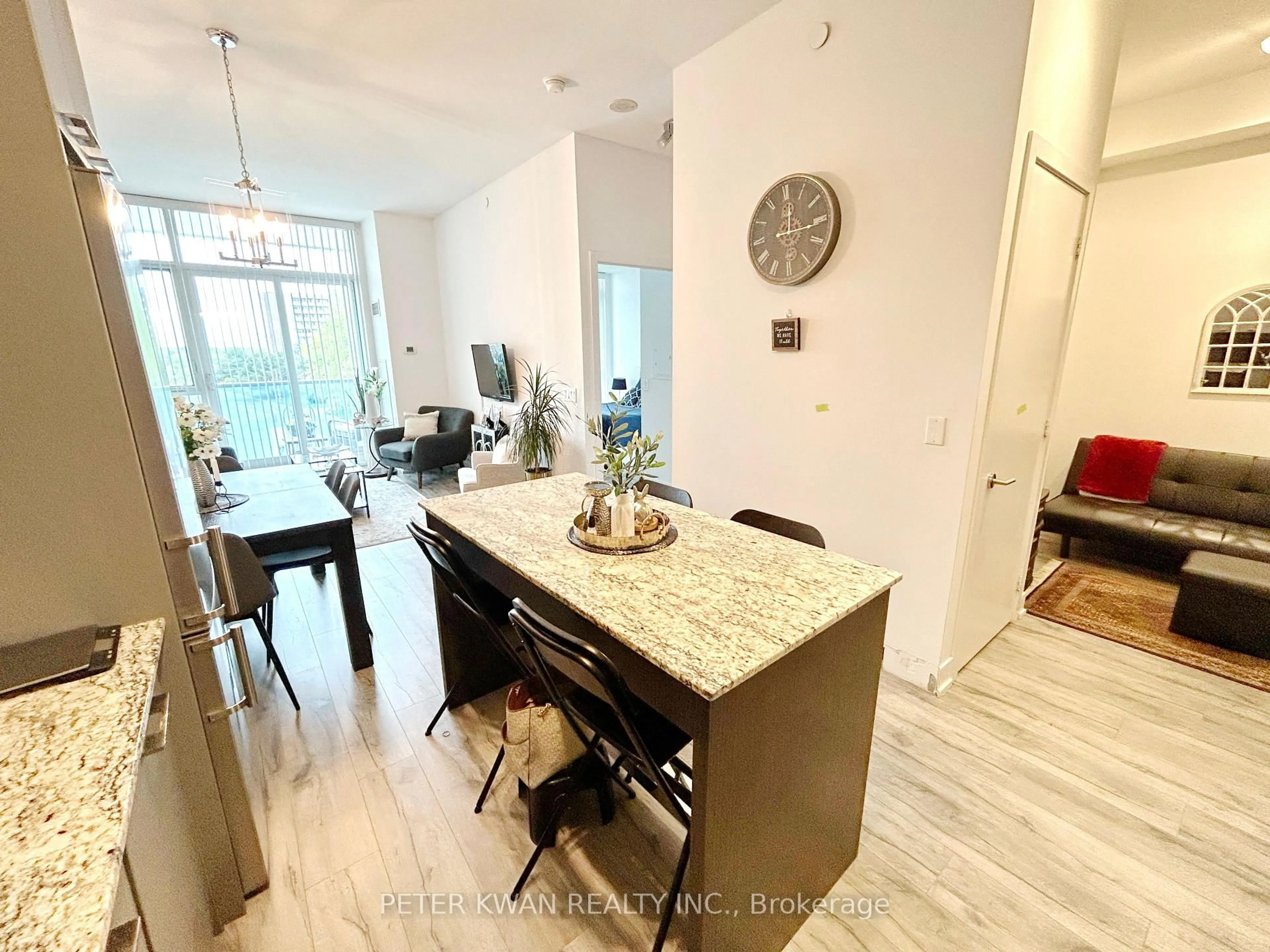 Open concept kitchen, unknown for 9471 Yonge St #332, Richmond Hill Ontario L4C 0Z5