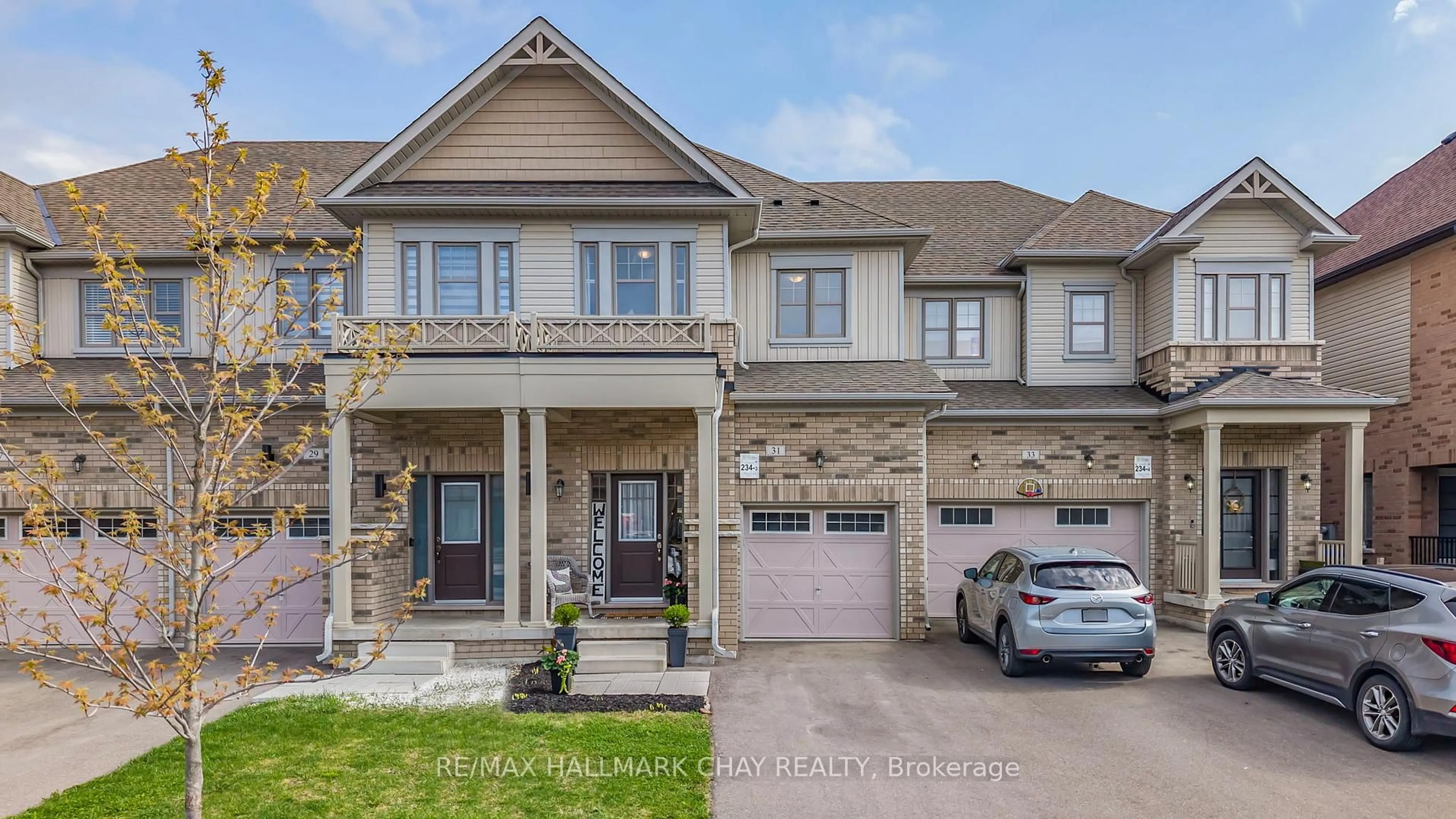 Home with brick exterior material, street for 31 Arnold Cres, New Tecumseth Ontario L9R 0T6