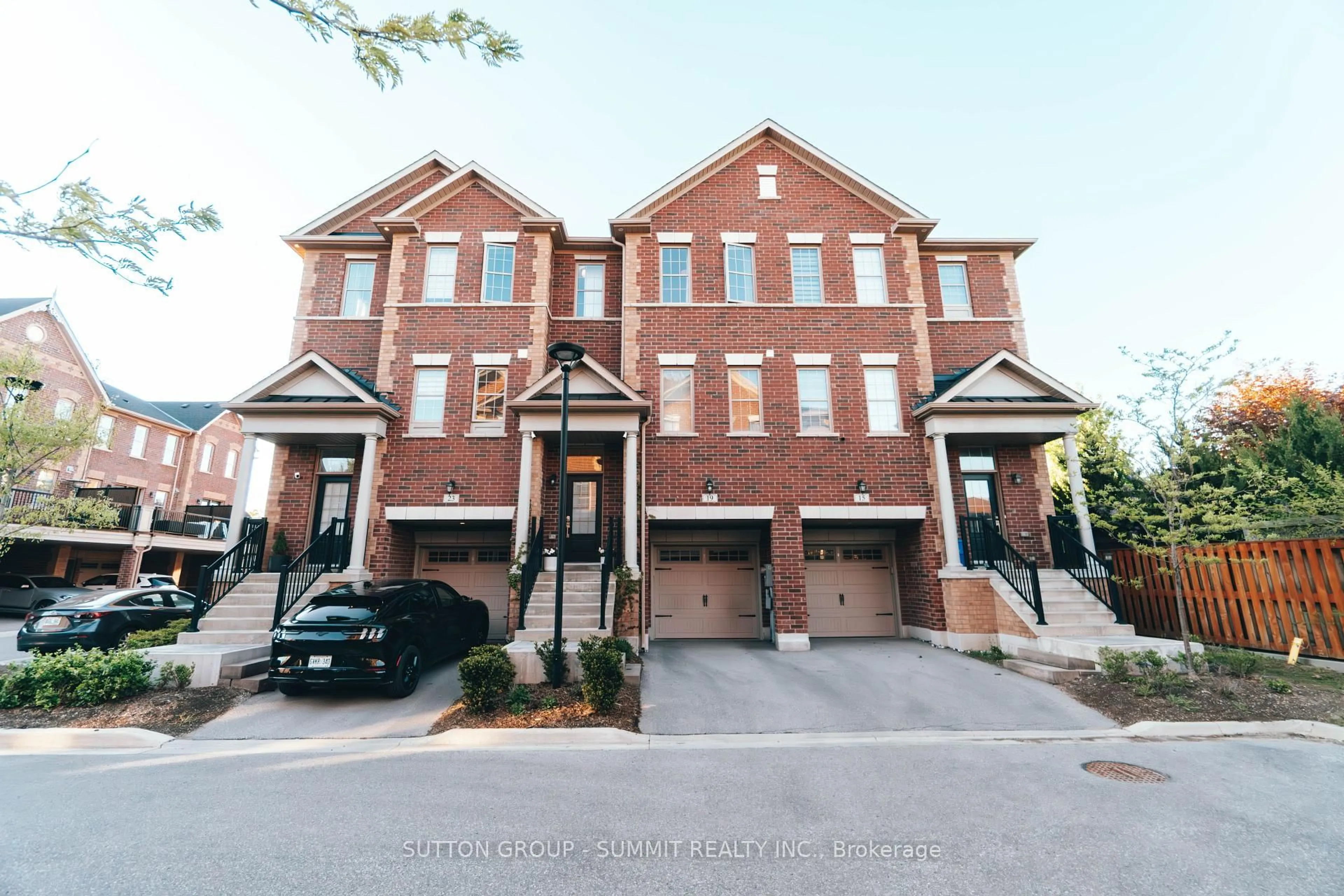 Home with brick exterior material, street for 19 Saint Julien Crt, Vaughan Ontario L6A 5B2