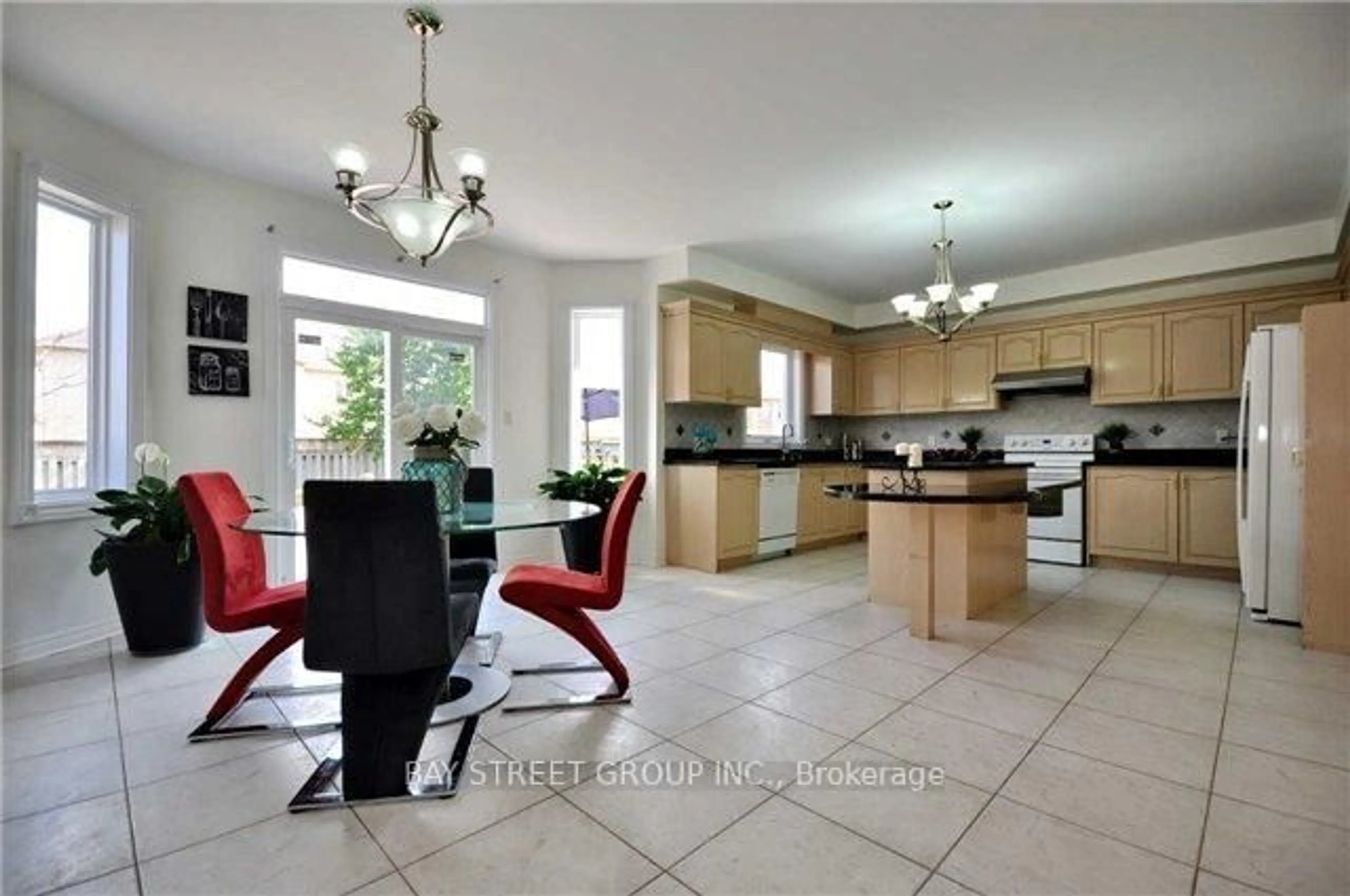 Open concept kitchen, ceramic/tile floor for 277 Calvert Rd, Markham Ontario L6C 1V1