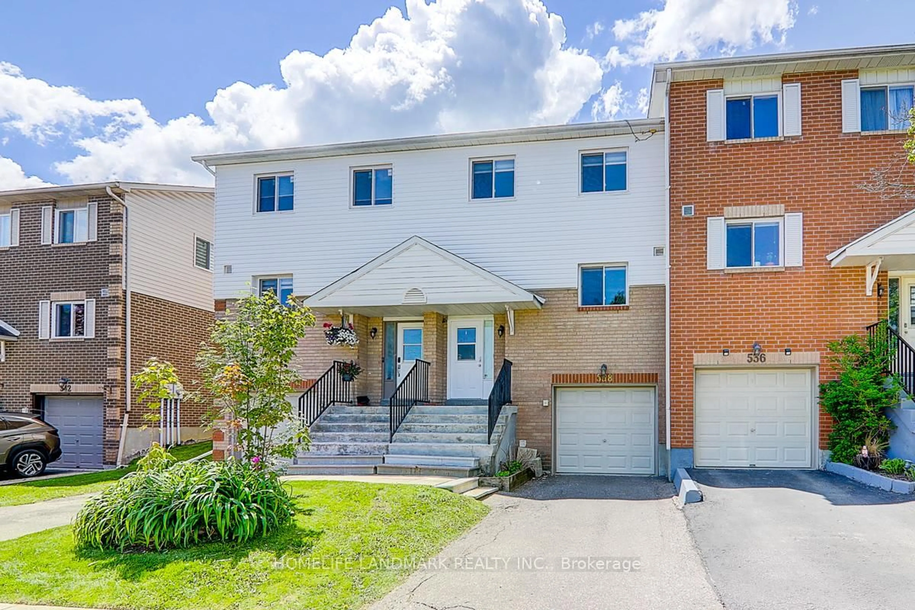 Home with brick exterior material, street for 538 Jack Giles Circ, Newmarket Ontario L3X 1X9