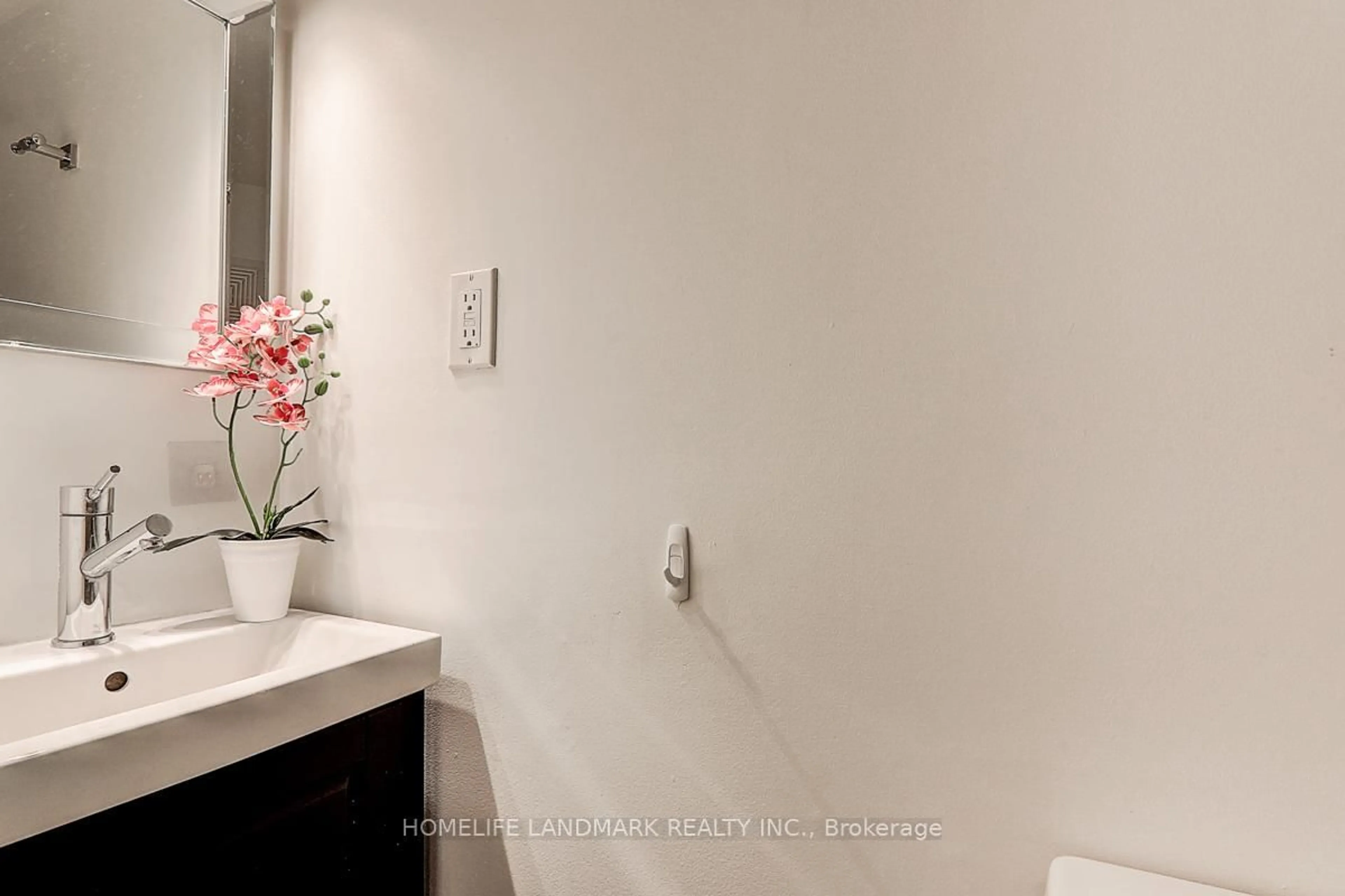 A pic of a room for 538 Jack Giles Circ, Newmarket Ontario L3X 1X9