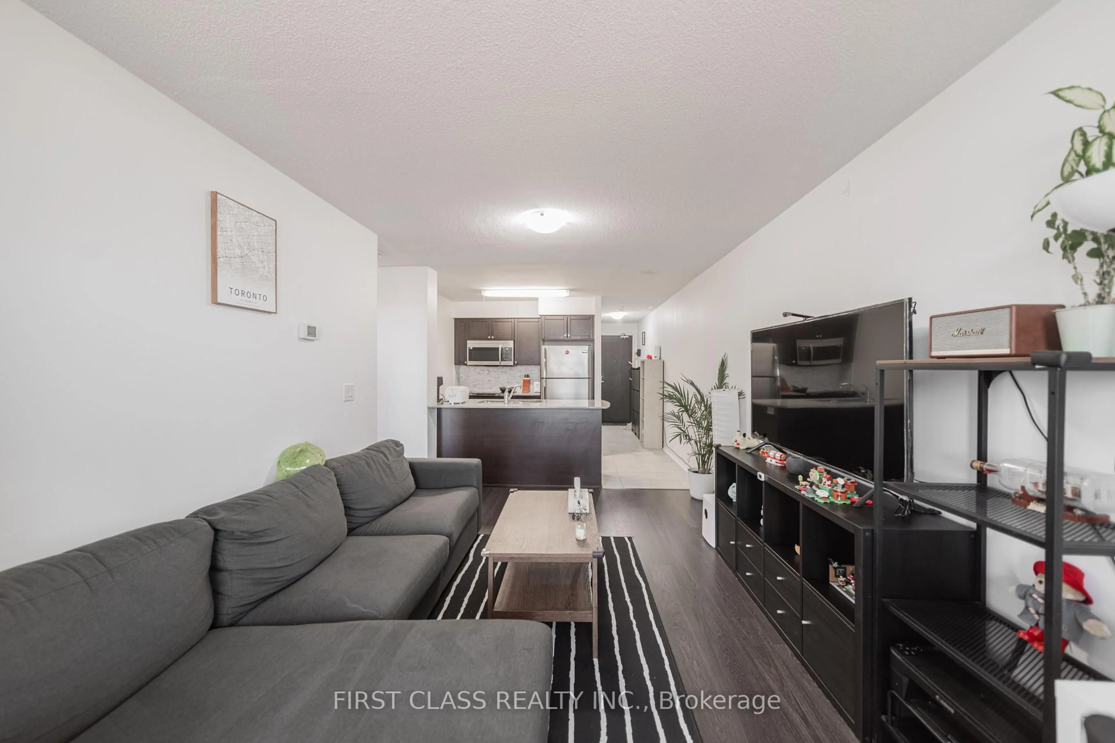 Living room with furniture, unknown for 75 King William Cres #913, Richmond Hill Ontario L4B 0C1
