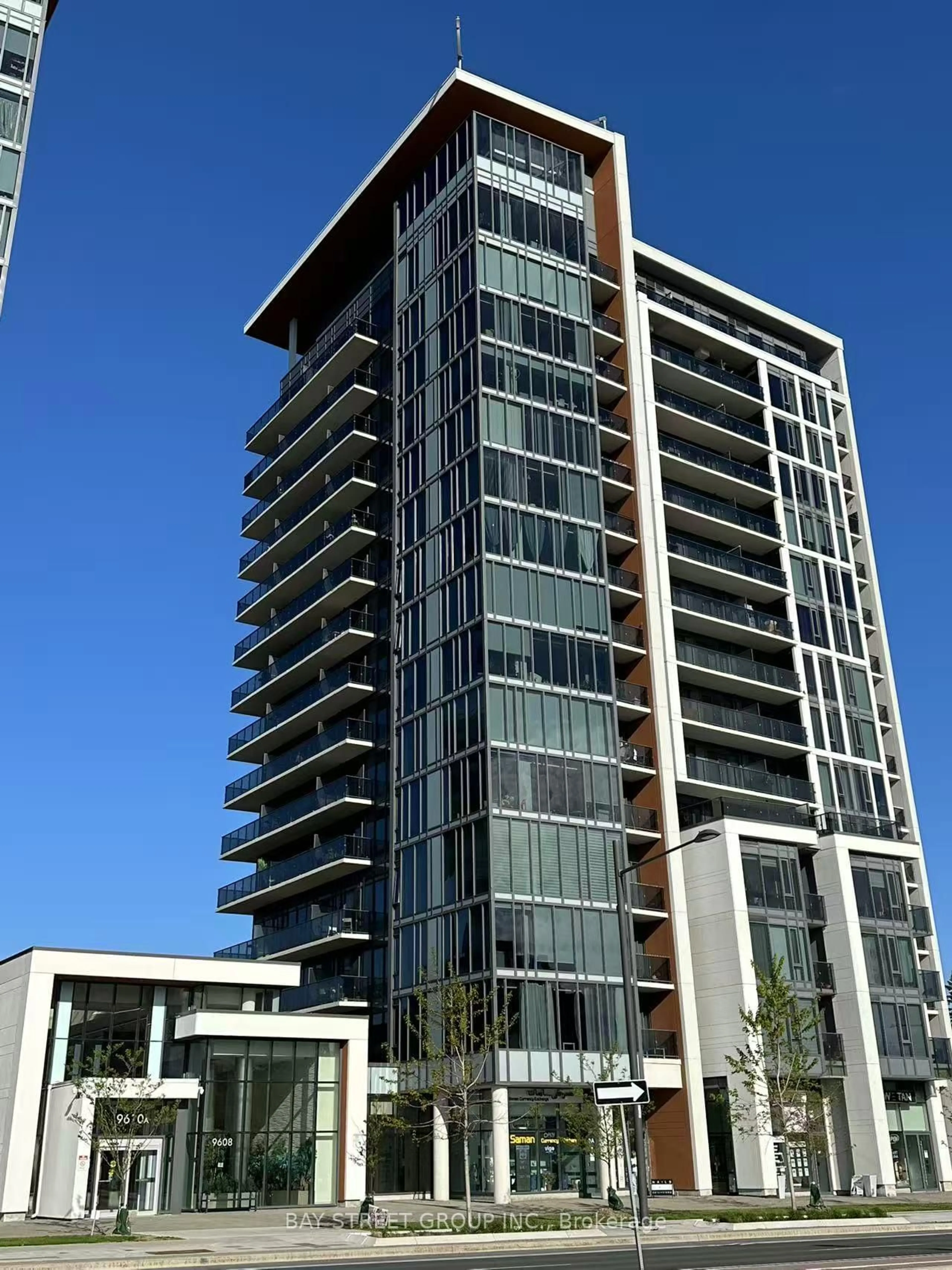 Unknown for 9608 Yonge St #903, Richmond Hill Ontario L4C 0X4
