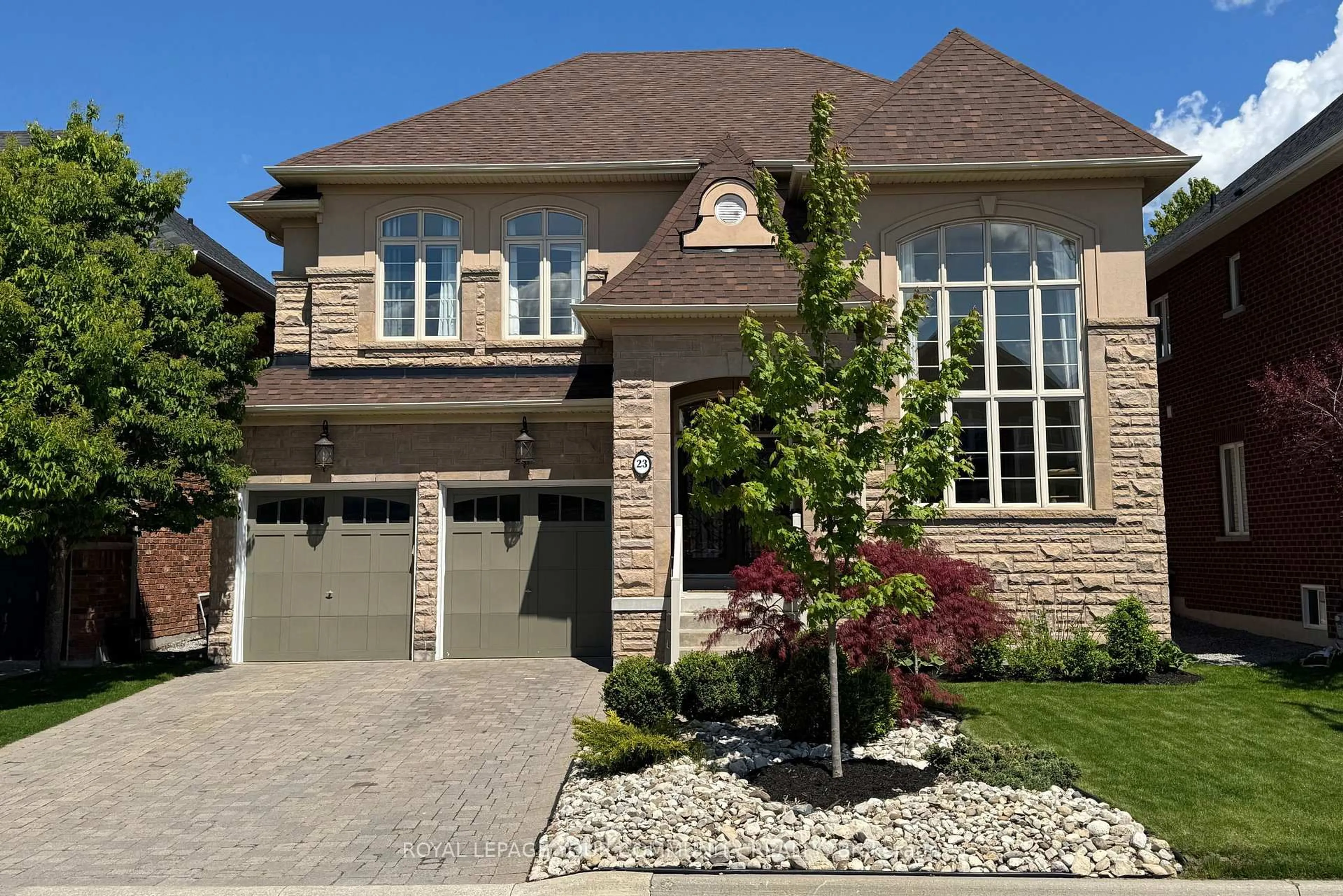 Home with brick exterior material, street for 23 Weslock Cres, Aurora Ontario L4G 7Y9