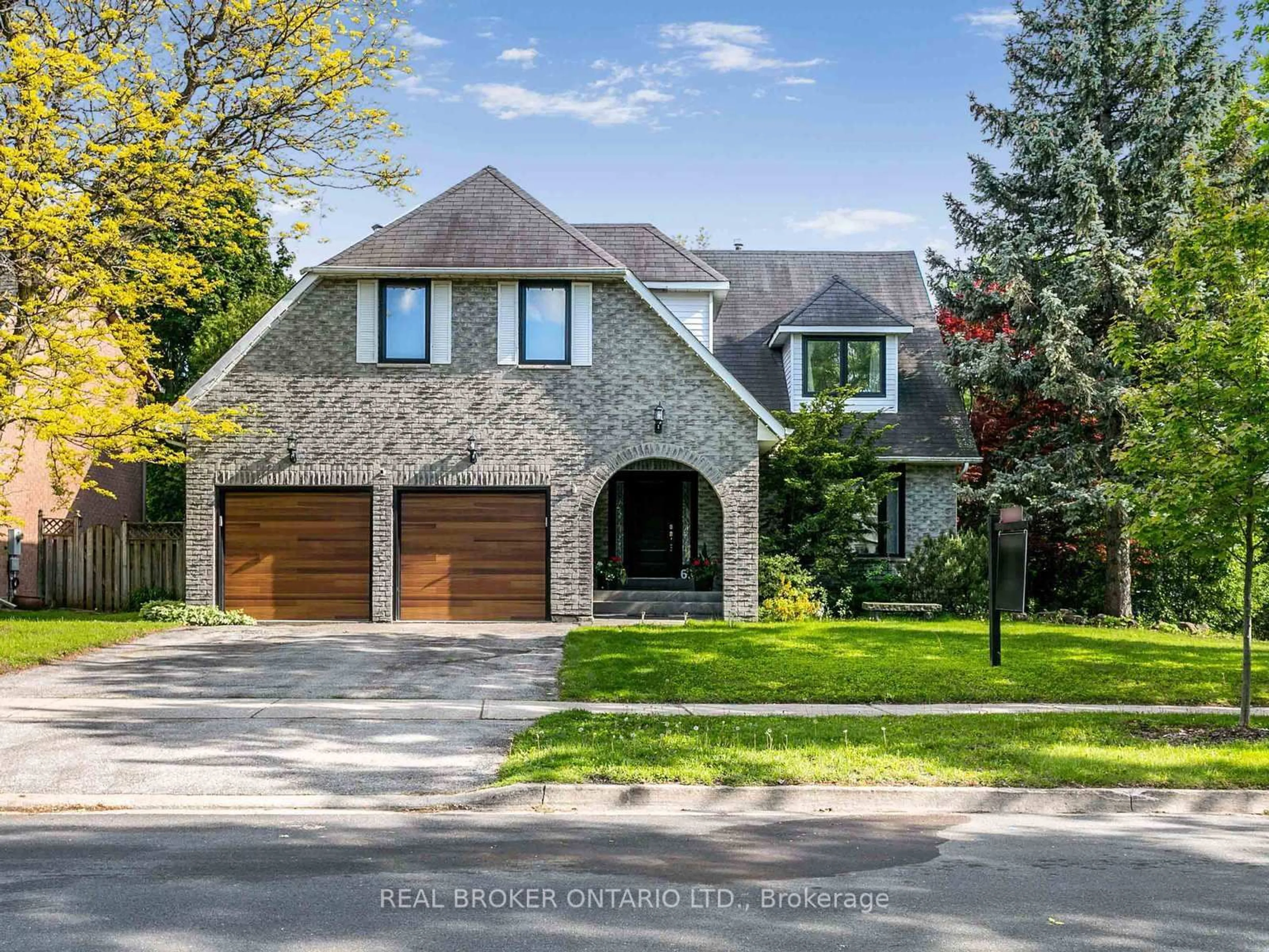 Home with brick exterior material, street for 66 Harmony Hill Cres, Richmond Hill Ontario L4C 8Z3