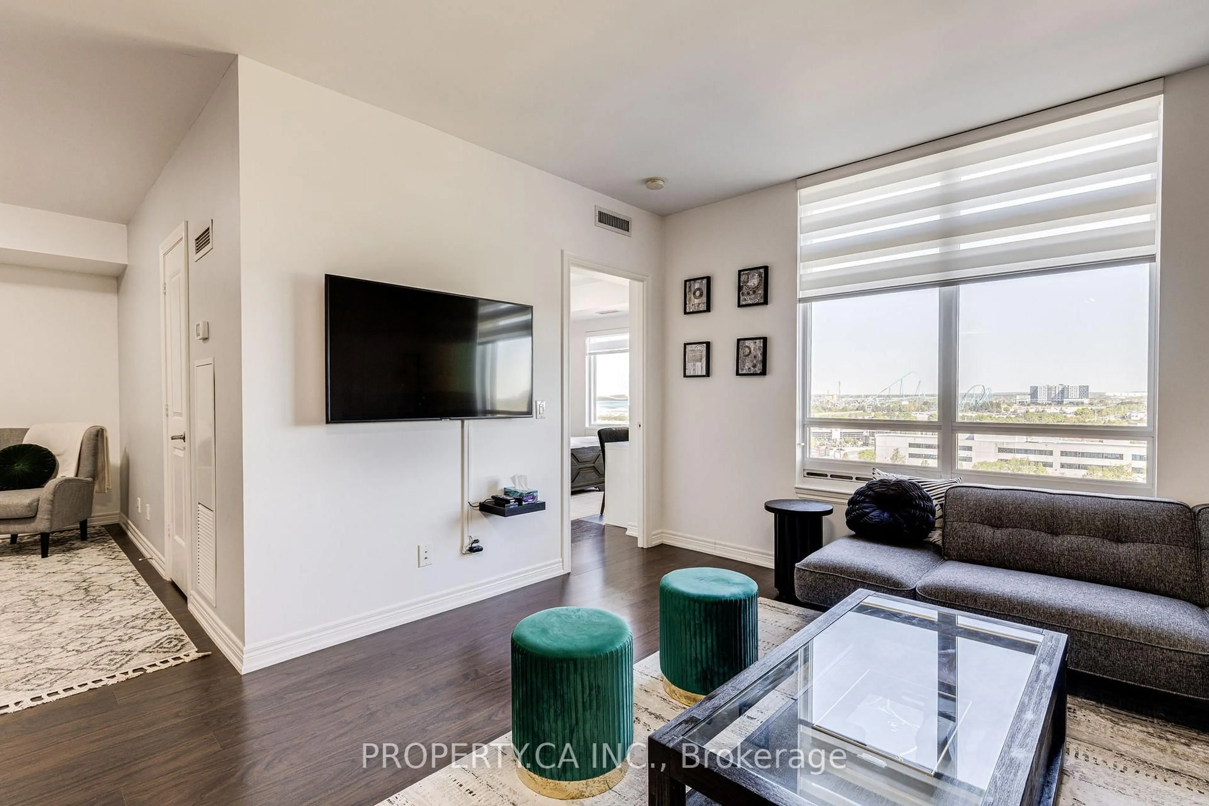 Living room with furniture, unknown for 9245 Jane St #1201, Vaughan Ontario L6A 0J9
