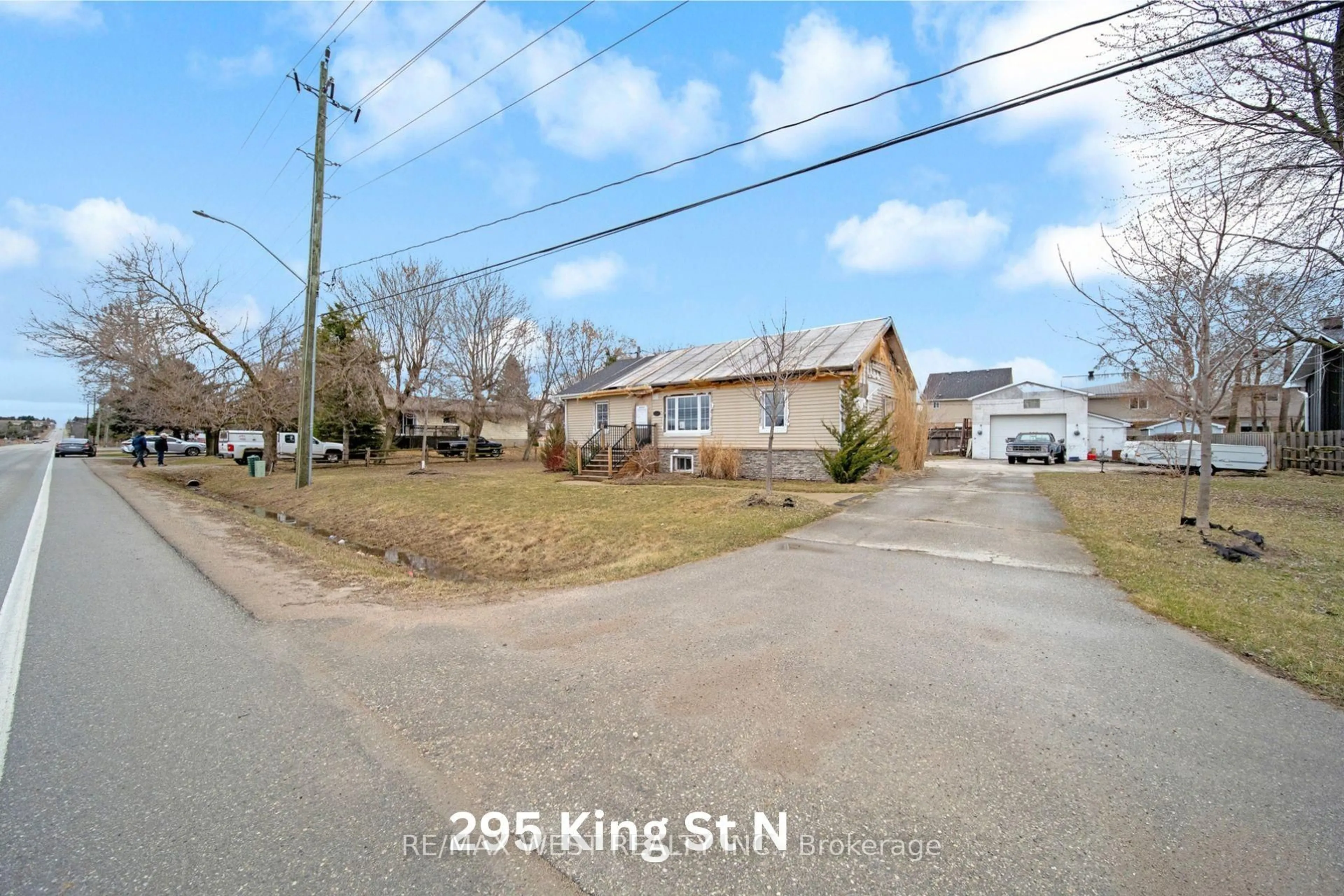 Unknown for 299&295 King St, New Tecumseth Ontario L9R 1N3